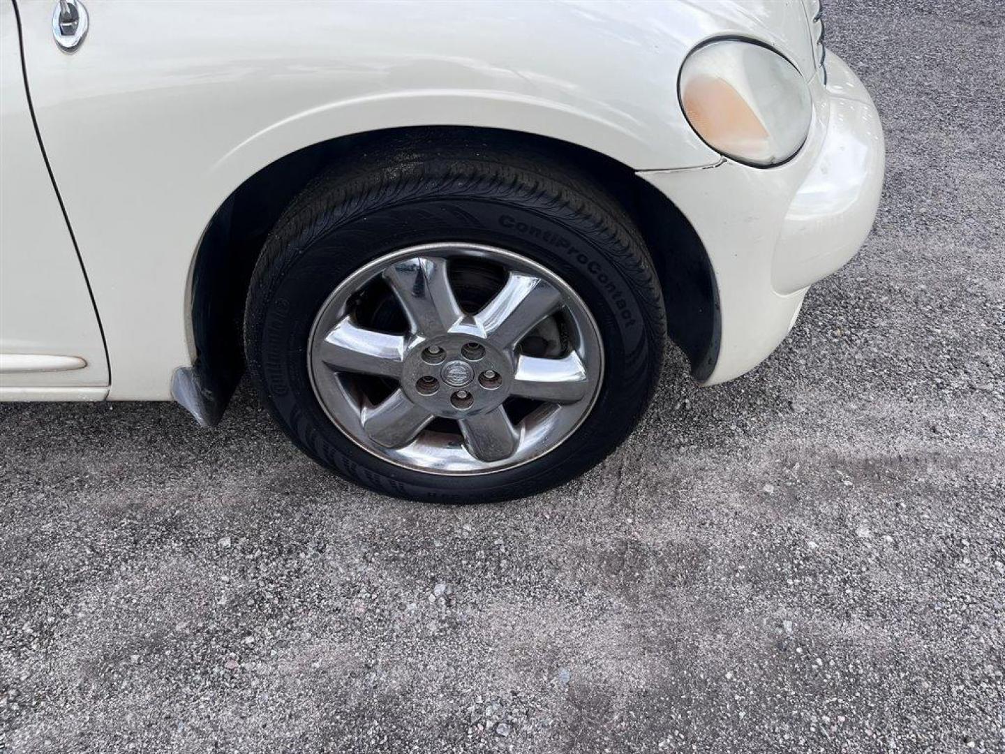 2005 White /Tan Chrysler PT Cruiser (3C3AY75S55T) with an 2.4l I-4 Dohc T/C HO 2.4l engine, Auto transmission, located at 745 East Steele Rd., West Columbia, SC, 29170, (803) 755-9148, 33.927212, -81.148483 - Special Internet Price! 2005 Chrysler PT Cruiser GT with AM/FM stereo, Cruise control, Air conditioning, Leather interior, Powered cloth convertible top, Powered windows, Powered door locks, Plus more! - Photo#18