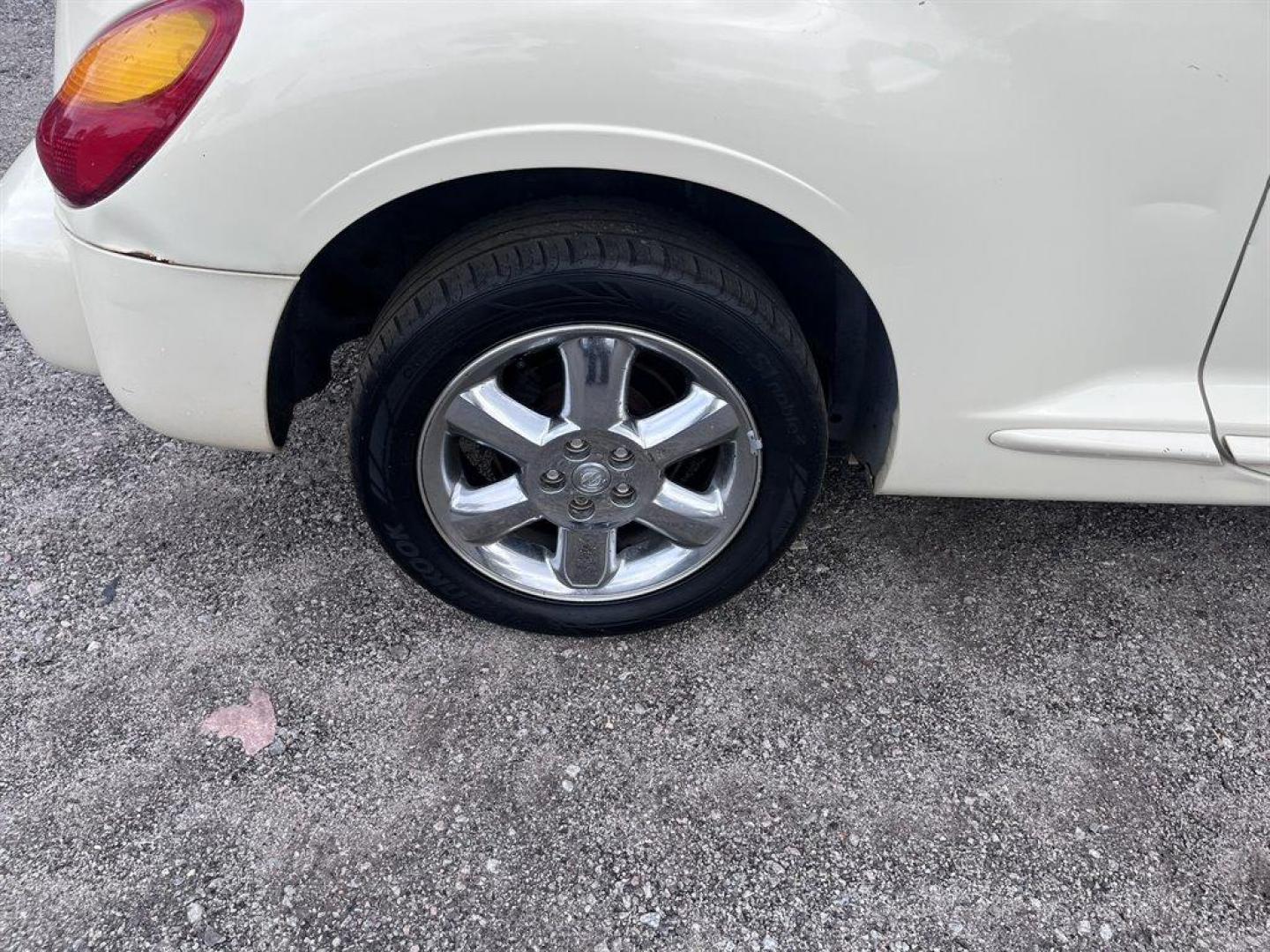 2005 White /Tan Chrysler PT Cruiser (3C3AY75S55T) with an 2.4l I-4 Dohc T/C HO 2.4l engine, Auto transmission, located at 745 East Steele Rd., West Columbia, SC, 29170, (803) 755-9148, 33.927212, -81.148483 - Special Internet Price! 2005 Chrysler PT Cruiser GT with AM/FM stereo, Cruise control, Air conditioning, Leather interior, Powered cloth convertible top, Powered windows, Powered door locks, Plus more! - Photo#19