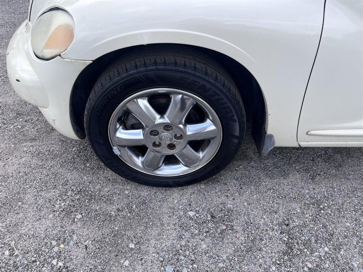 2005 White /Tan Chrysler PT Cruiser (3C3AY75S55T) with an 2.4l I-4 Dohc T/C HO 2.4l engine, Auto transmission, located at 745 East Steele Rd., West Columbia, SC, 29170, (803) 755-9148, 33.927212, -81.148483 - Special Internet Price! 2005 Chrysler PT Cruiser GT with AM/FM stereo, Cruise control, Air conditioning, Leather interior, Powered cloth convertible top, Powered windows, Powered door locks, Plus more! - Photo#21