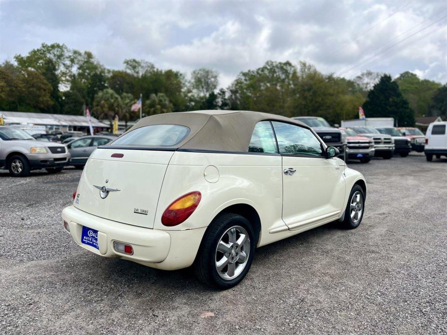 2005 White /Tan Chrysler PT Cruiser (3C3AY75S55T) with an 2.4l I-4 Dohc T/C HO 2.4l engine, Auto transmission, located at 745 East Steele Rd., West Columbia, SC, 29170, (803) 755-9148, 33.927212, -81.148483 - Special Internet Price! 2005 Chrysler PT Cruiser GT with AM/FM stereo, Cruise control, Air conditioning, Leather interior, Powered cloth convertible top, Powered windows, Powered door locks, Plus more! - Photo#2