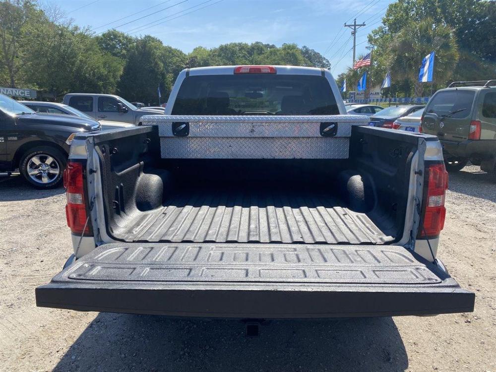 2015 Silver /Tan GMC Sierra 1500 (3GTU2VEC3FG) with an 5.3l V8 DI VVT Flex 5.3l engine, Automatic transmission, located at 745 East Steele Rd., West Columbia, SC, 29170, (803) 755-9148, 33.927212, -81.148483 - Special Internet Price! 2015 GMC Sierra with all grey leather seating, folding rear seats, backup camera, navigation, heating seats, Bose speakers, Z71 4x4, and towing! - Photo #29
