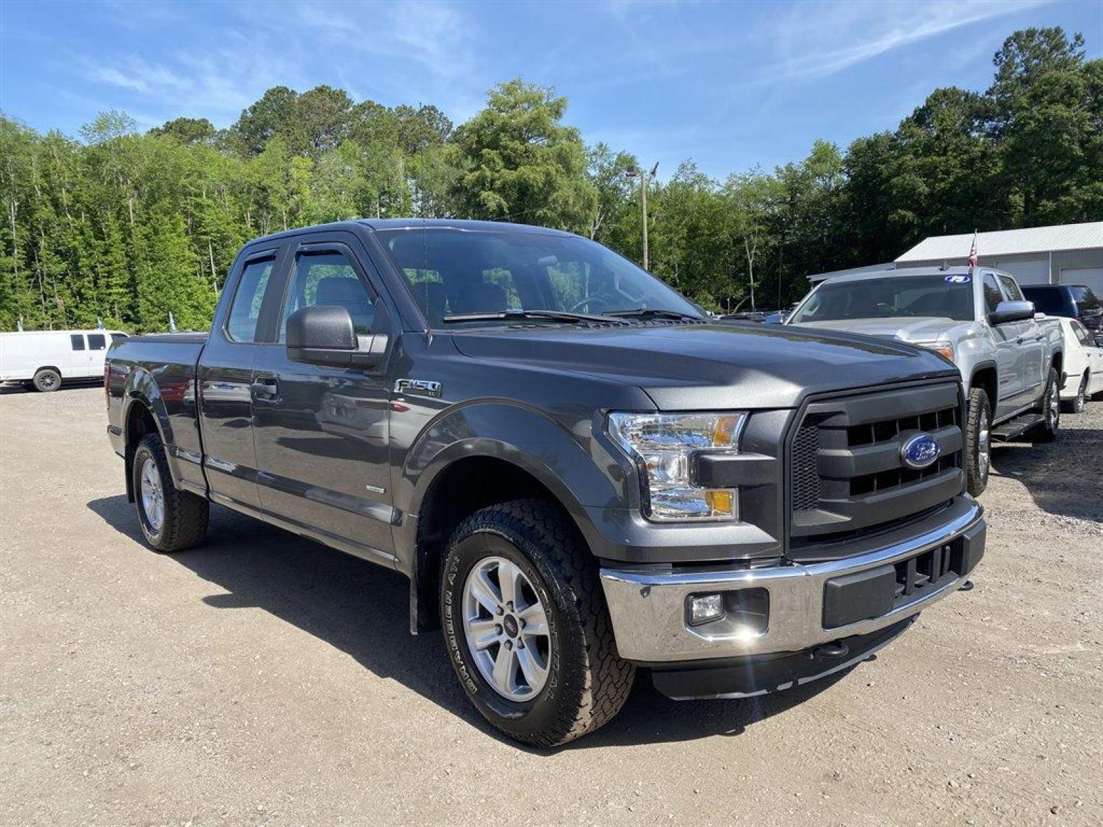 2016 Grey /Grey Ford F150 (1FTEX1EP1GF) with an 2.7l V6 DI T/C Ecoboost 2 engine, Automatic transmission, located at 745 East Steele Rd., West Columbia, SC, 29170, (803) 755-9148, 33.927212, -81.148483 - Special Interent Price! 2016 Ford F150 extended cab with all grey cloth interior, hands free calling, cruise control, seats up to 6, and folding rear seating. - Photo #4