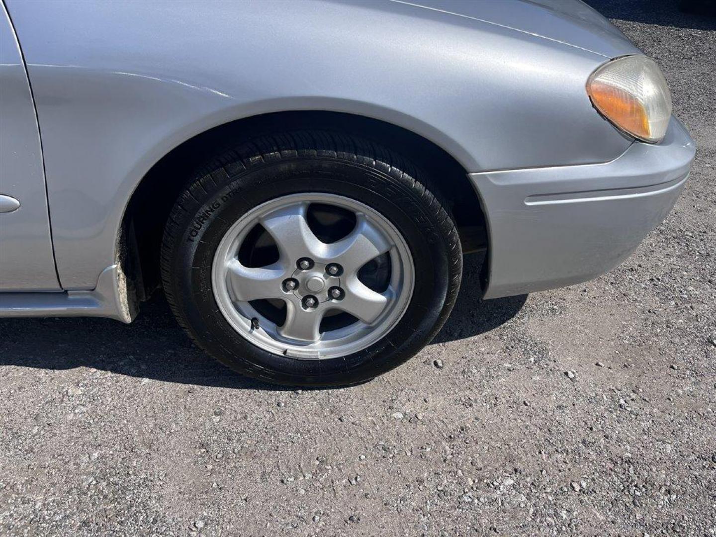 2007 Silver /Grey Ford Taurus (1FAFP53U07A) with an 3.0l V6 SFI 3.0l engine, Automatic transmission, located at 745 East Steele Rd., West Columbia, SC, 29170, (803) 755-9148, 33.927212, -81.148483 - Special Internet Price! 2007 Ford Taurus - Photo#22