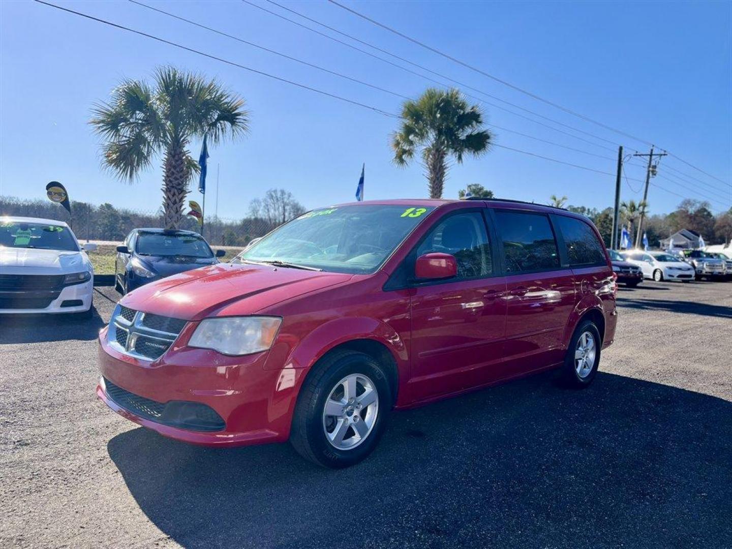 2013 Red /Black Dodge Grand Caravan (2C4RDGCG4DR) with an 3.6l V6 MPI Dohc VVT Flex engine, Automatic transmission, located at 745 East Steele Rd., West Columbia, SC, 29170, (803) 755-9148, 33.927212, -81.148483 - Special Internet Price! 2013 Dodge Grand Caravan - Photo#0