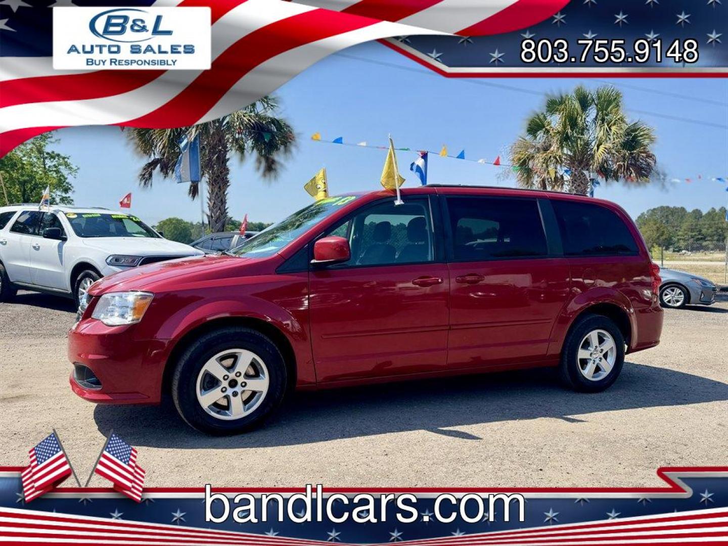 2013 Red /Black Dodge Grand Caravan (2C4RDGCG4DR) with an 3.6l V6 MPI Dohc VVT Flex engine, Automatic transmission, located at 745 East Steele Rd., West Columbia, SC, 29170, (803) 755-9148, 33.927212, -81.148483 - Photo#0