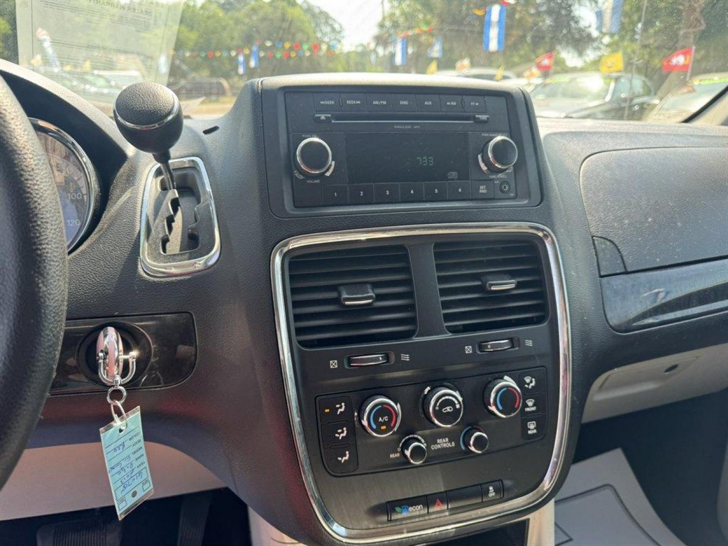 2013 Red /Black Dodge Grand Caravan (2C4RDGCG4DR) with an 3.6l V6 MPI Dohc VVT Flex engine, Automatic transmission, located at 745 East Steele Rd., West Columbia, SC, 29170, (803) 755-9148, 33.927212, -81.148483 - Photo#11