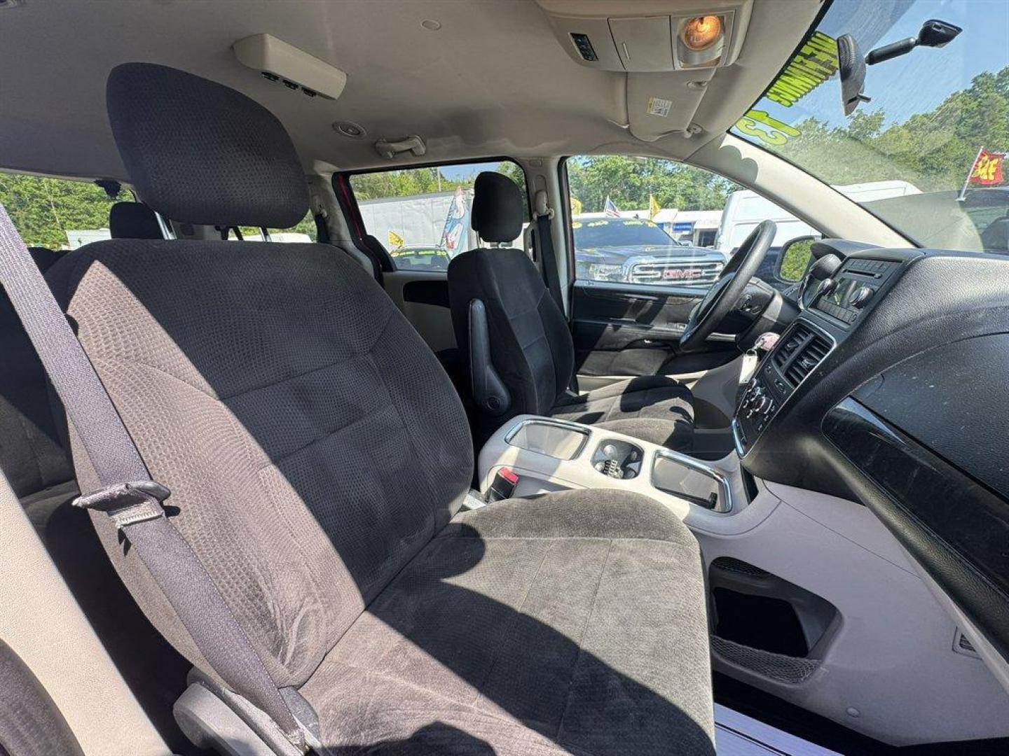 2013 Red /Black Dodge Grand Caravan (2C4RDGCG4DR) with an 3.6l V6 MPI Dohc VVT Flex engine, Automatic transmission, located at 745 East Steele Rd., West Columbia, SC, 29170, (803) 755-9148, 33.927212, -81.148483 - Photo#20