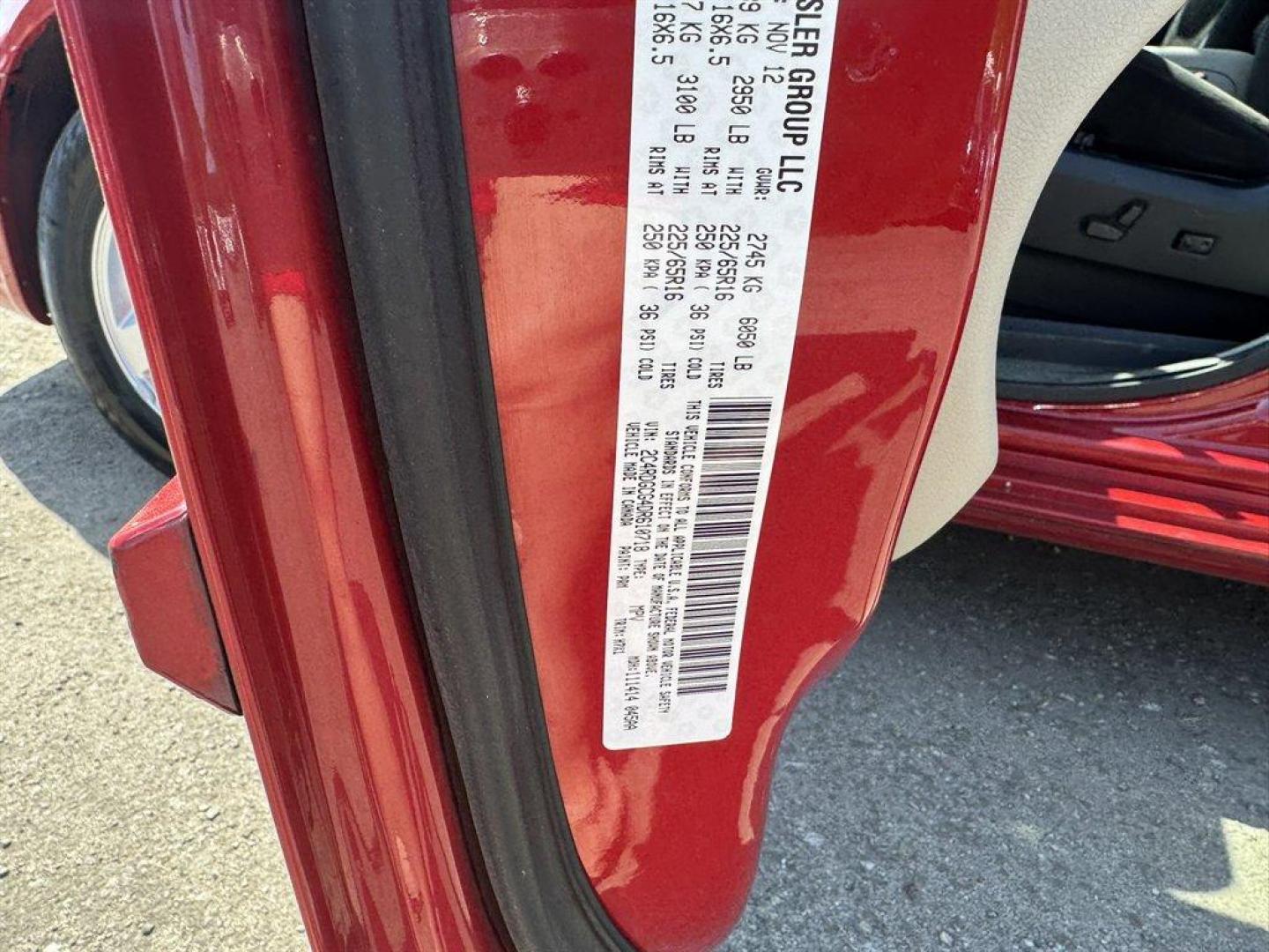 2013 Red /Black Dodge Grand Caravan (2C4RDGCG4DR) with an 3.6l V6 MPI Dohc VVT Flex engine, Automatic transmission, located at 745 East Steele Rd., West Columbia, SC, 29170, (803) 755-9148, 33.927212, -81.148483 - Photo#26