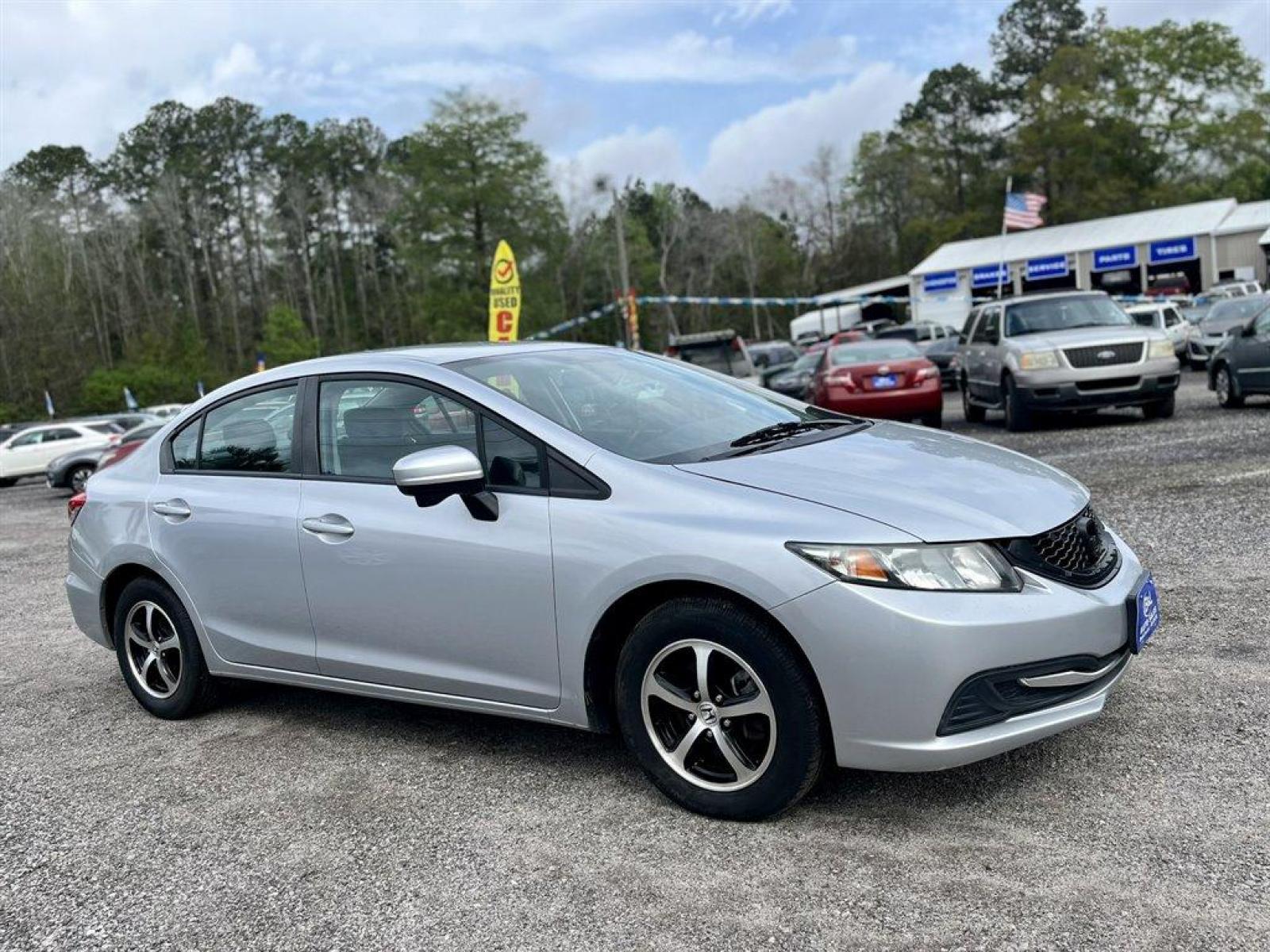 2015 Silver /Black Honda Civic (2HGFB2F72FH) with an 1.8l I-4 MPI Sohc 1.8l engine, Automatic transmission, located at 745 East Steele Rd., West Columbia, SC, 29170, (803) 755-9148, 33.927212, -81.148483 - Special Internet Price! 2015 Honda Civic with Bluetooth, AM/FM/CD Audio System, 7 display, Cruise Control with Steering Wheel Controls, Automatic Air Conditioning, Remote Keyless Entry, Powered windows, Plus more! - Photo #3