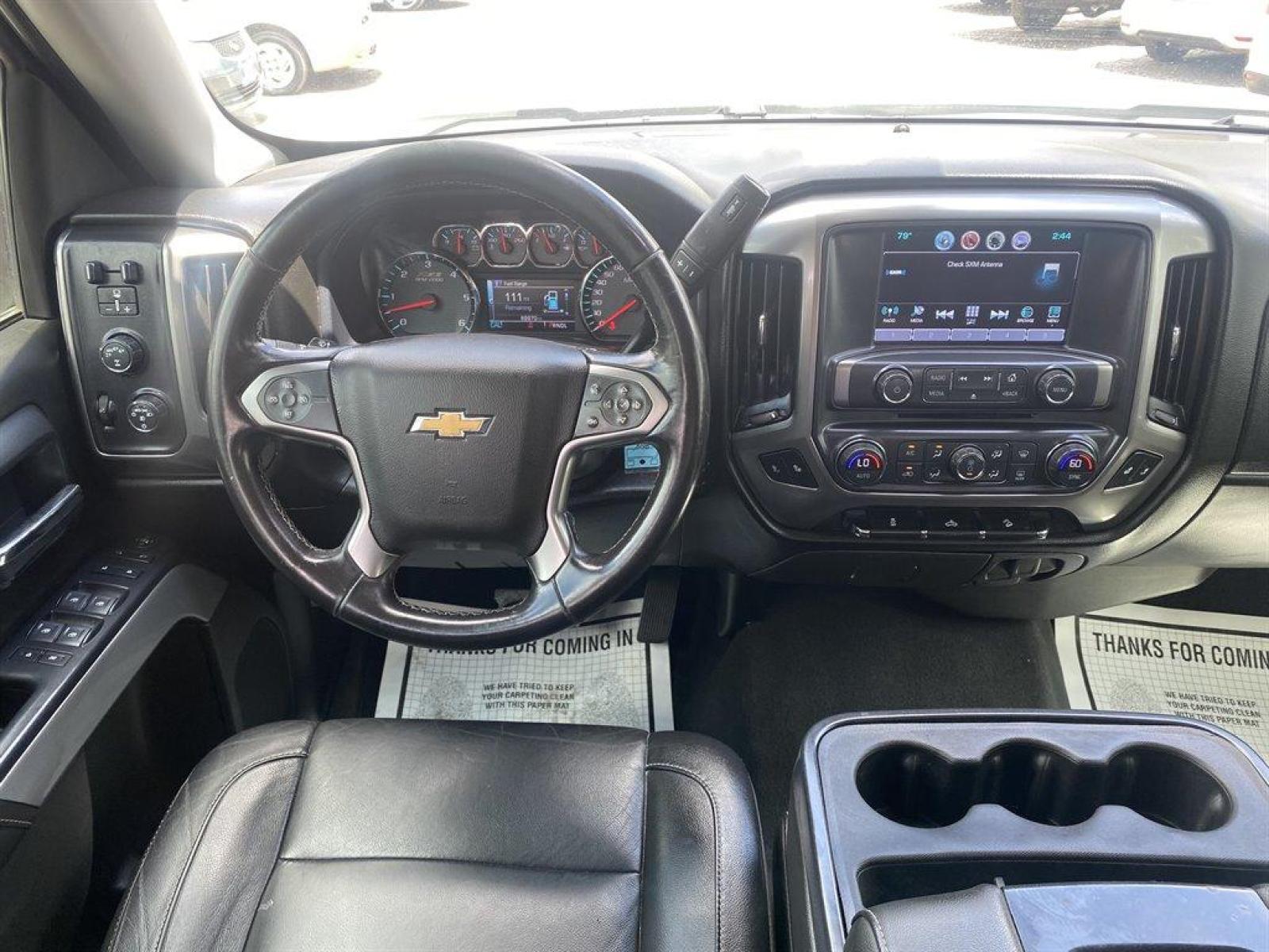 2018 White /Black Chevrolet Silverado 1500 (3GCUKREC9JG) with an 5.3l V8 DI VVT Flex 5.3l engine, Automatic transmission, located at 745 East Steele Rd., West Columbia, SC, 29170, (803) 755-9148, 33.927212, -81.148483 - Special Internet Price! 2018 Chevrolet Silverado with all black leather, backup camera, navigation, bluetooth, powered driver seat, cruise control, cold a/c! - Photo #5