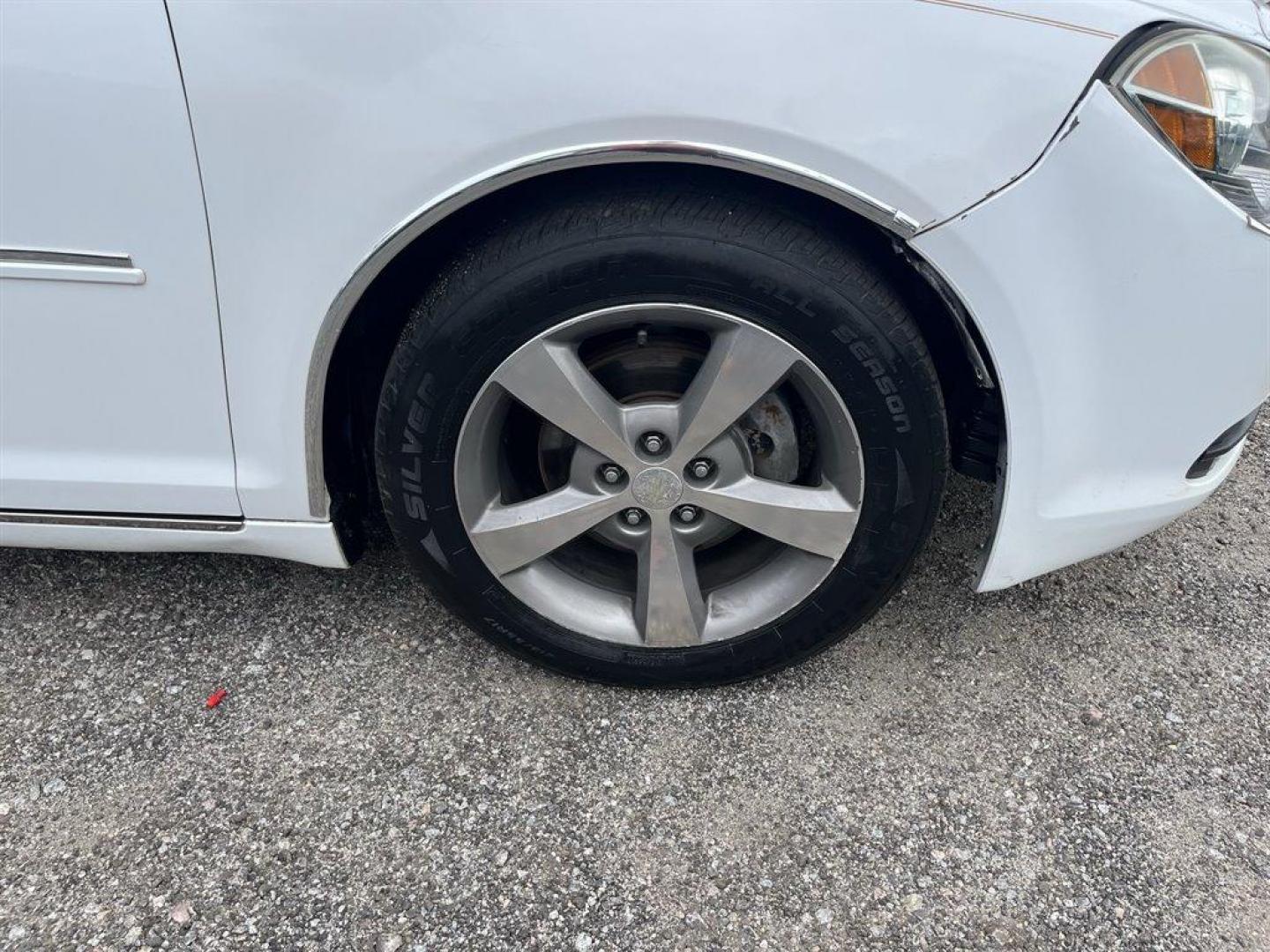 2012 White /Black Chevrolet Malibu (1G1ZC5E0XCF) with an 2.4l I-4 MPI 2.4l engine, Automatic transmission, located at 745 East Steele Rd., West Columbia, SC, 29170, (803) 755-9148, 33.927212, -81.148483 - Special Internet Price! 2012 Chevrolet Malibu with AM/FM stereo with USB port, Cruise control, Cloth interior, Air conditioning, Steering wheel controls, rear 60/40 split-folding rear seats, Powered windows, Powered door locks, Plus more! - Photo#23