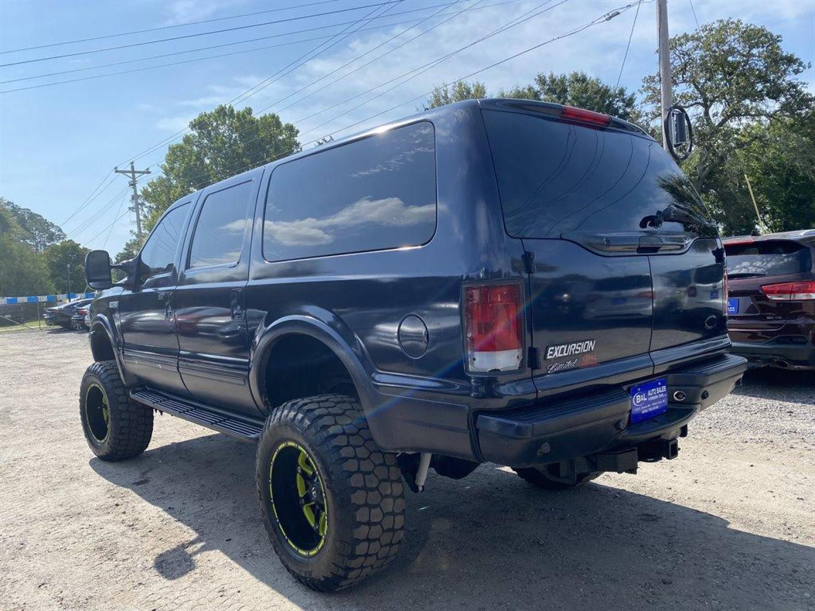 2002 Blue /Tan Ford Excursion Limited 6.8L 4WD (1FMNU43SX2E) with an 6.8l V10 EFI Sohc 6.8l engine, Automatic transmission, located at 745 East Steele Rd., West Columbia, SC, 29170, (803) 755-9148, 33.927212, -81.148483 - Special Internet Price! 2002 Ford Excursion with cruise control, all tan leather seating, front powered seats, rear entertainment, front and rear air! - Photo #1