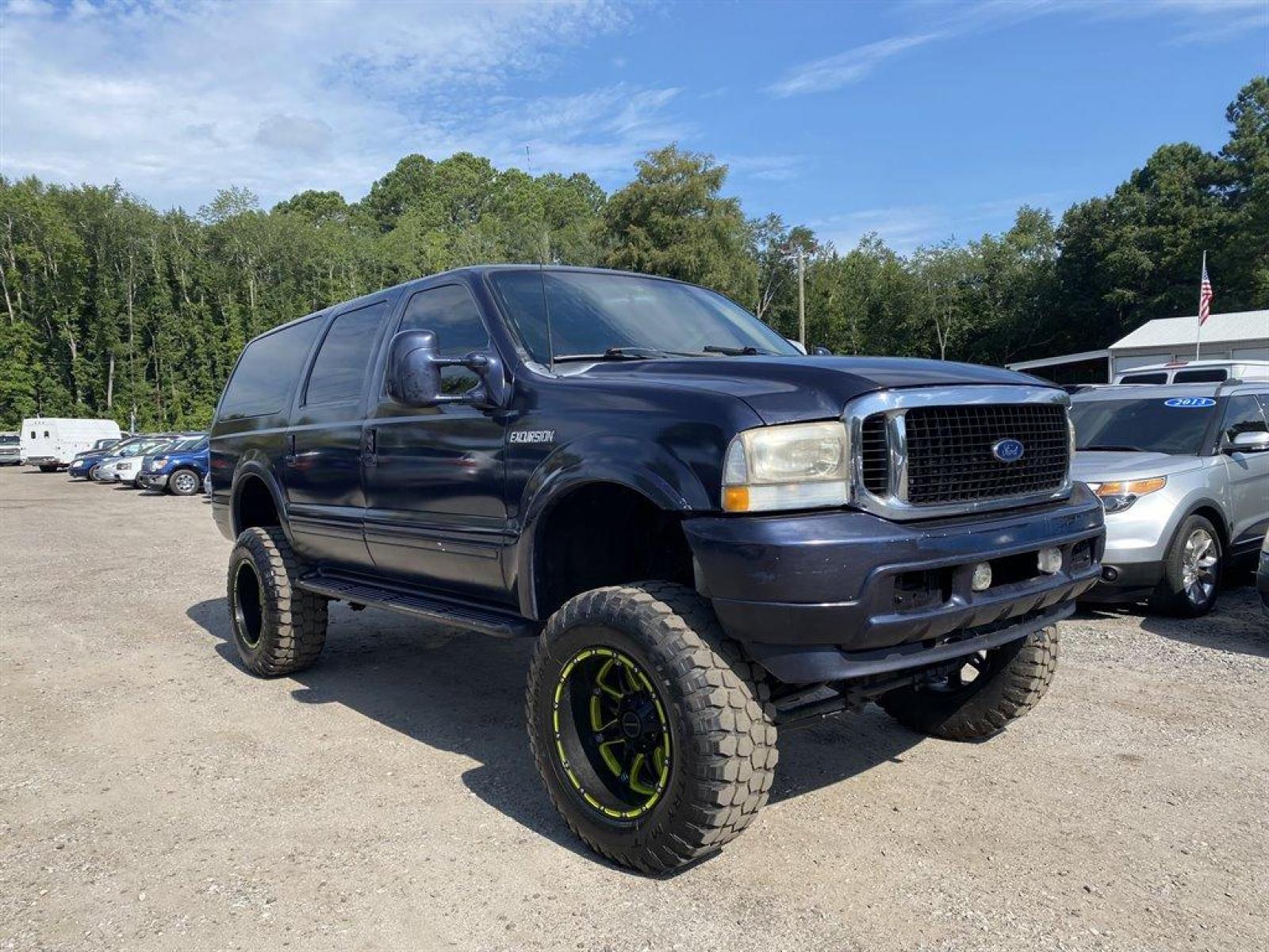 2002 Blue /Tan Ford Excursion (1FMNU43SX2E) with an 6.8l V10 EFI Sohc 6.8l engine, Automatic transmission, located at 745 East Steele Rd., West Columbia, SC, 29170, (803) 755-9148, 33.927212, -81.148483 - Special Internet Price! 2002 Ford Excursion with cruise control, all tan leather seating, front powered seats, rear entertainment, front and rear air! - Photo #3