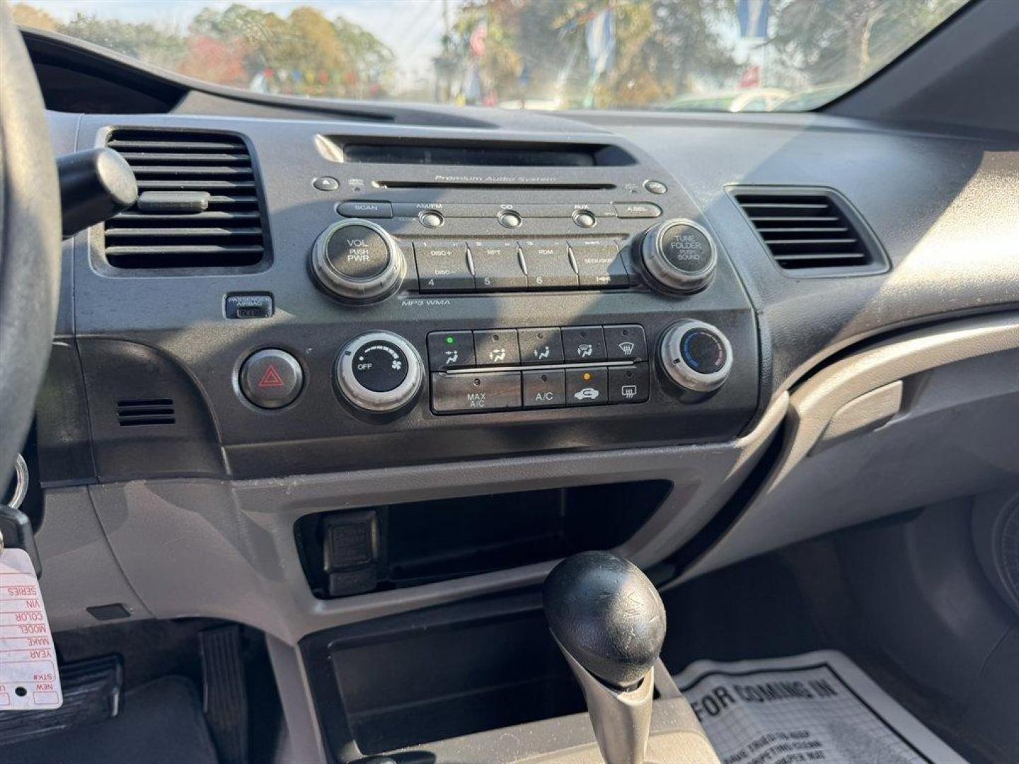 2006 Blue /Grey Honda Civic (2HGFG12836H) with an 1.8l I-4 MPI Sohc 1.8l engine, Automatic transmission, located at 745 East Steele Rd., West Columbia, SC, 29170, (803) 755-9148, 33.927212, -81.148483 - Photo#12