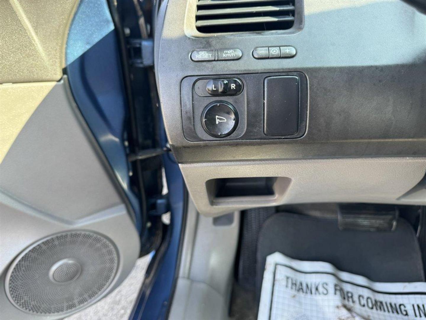 2006 Blue /Grey Honda Civic (2HGFG12836H) with an 1.8l I-4 MPI Sohc 1.8l engine, Automatic transmission, located at 745 East Steele Rd., West Columbia, SC, 29170, (803) 755-9148, 33.927212, -81.148483 - Photo#13