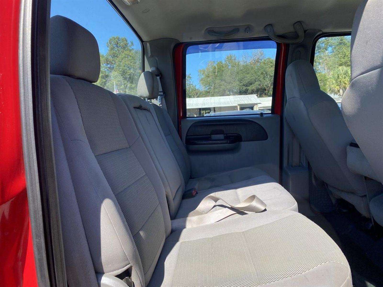 2006 Red /Grey Ford F350sd Lariat Crew Cab 4WD DRW (1FDWW37P16E) with an 6.0l V8 FI Tdsl 6.0l engine, Automatic transmission, located at 745 East Steele Rd., West Columbia, SC, 29170, (803) 755-9148, 33.927212, -81.148483 - Special Internet Price! - Photo #18