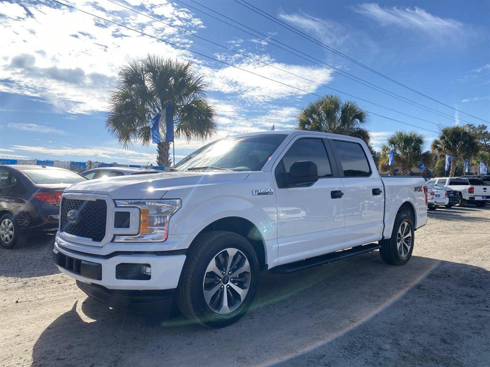 2019 White /Grey Ford F150 (1FTEW1CPXKF) with an 2.7l V6 DI T/C Ecoboost 2 engine, Automatic transmission, located at 745 East Steele Rd., West Columbia, SC, 29170, (803) 755-9148, 33.927212, -81.148483 - Special Internet Price! 2019 Ford F150 STX with powered windows and locks, cruise control, backup camera, bluetooth, rear folding seats, cold a/c and hot heat! - Photo #1