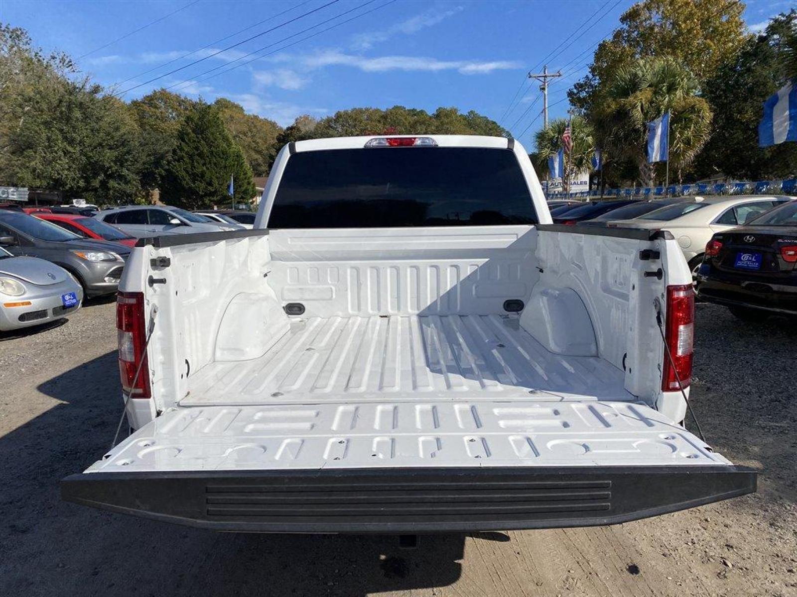 2019 White /Grey Ford F150 Lariat SuperCrew 5.5-ft. Bed 2WD (1FTEW1CPXKF) with an 2.7l V6 DI T/C Ecoboost 2 engine, Automatic transmission, located at 745 East Steele Rd., West Columbia, SC, 29170, (803) 755-9148, 33.927212, -81.148483 - Special Internet Price! 2019 Ford F150 STX with powered windows and locks, cruise control, backup camera, bluetooth, rear folding seats, cold a/c and hot heat! - Photo #28