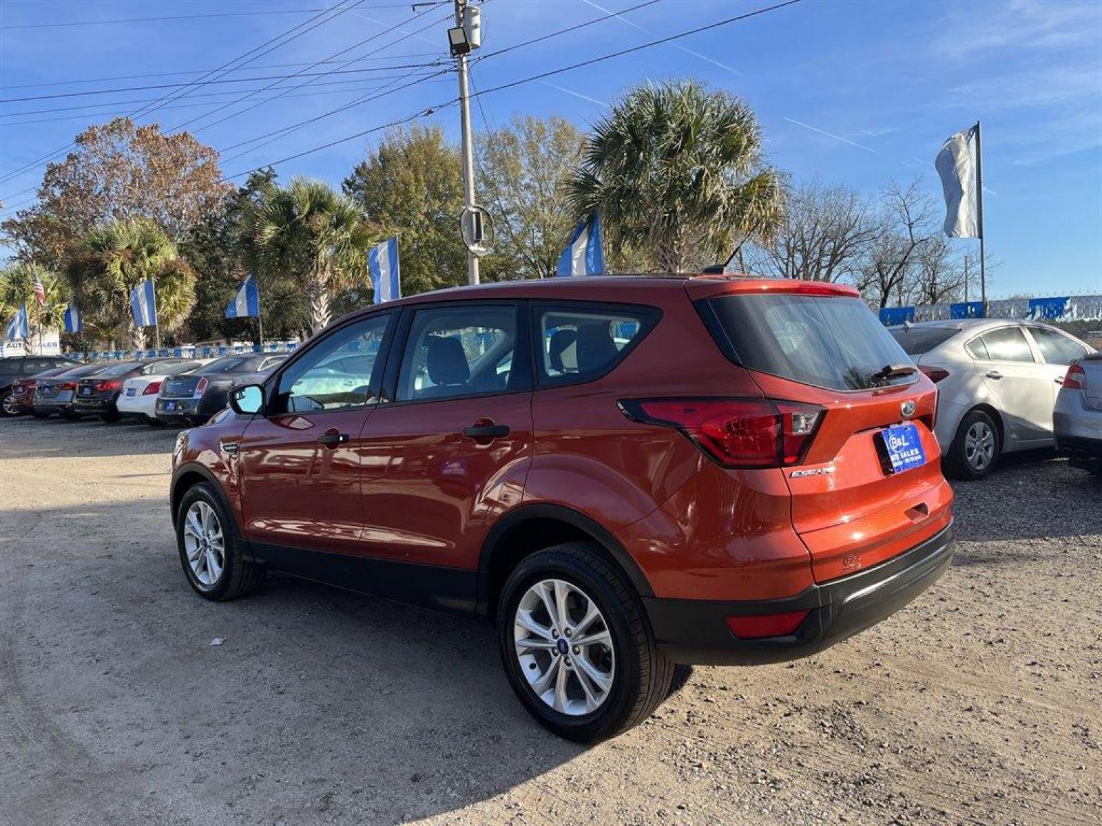 2019 Orange /Grey Ford Escape (1FMCU0F73KU) with an 2.5l I-4 Smpi Dohc 2.5l engine, Automatic transmission, located at 745 East Steele Rd., West Columbia, SC, 29170, (803) 755-9148, 33.927212, -81.148483 - Special Internet Price- 2019 Ford Escape has Bluetooth, Back Up Camera, Power Windows and it Seats 5 - Photo #2