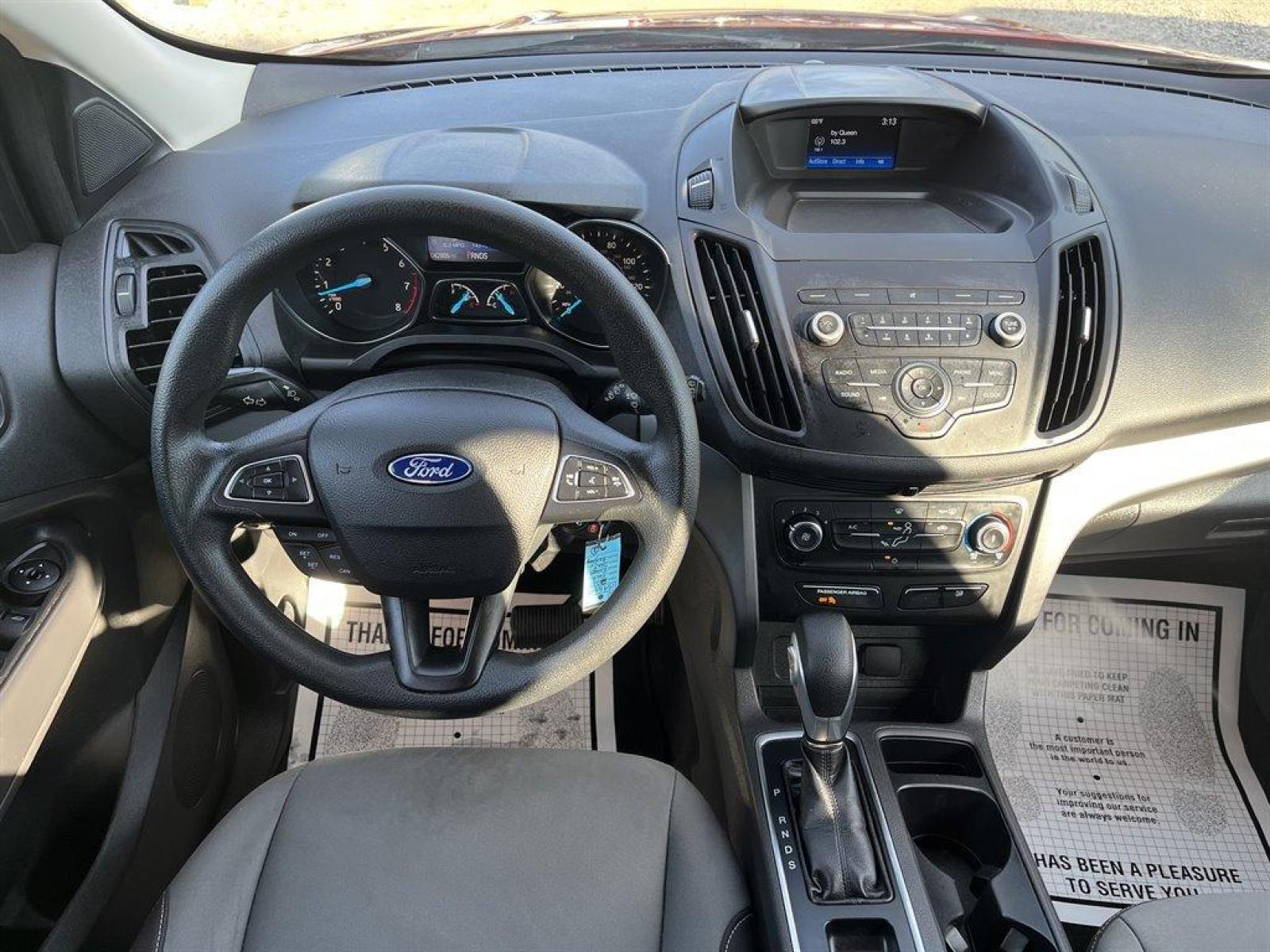 2019 Orange /Grey Ford Escape (1FMCU0F73KU) with an 2.5l I-4 Smpi Dohc 2.5l engine, Automatic transmission, located at 745 East Steele Rd., West Columbia, SC, 29170, (803) 755-9148, 33.927212, -81.148483 - Special Internet Price- 2019 Ford Escape has Bluetooth, Back Up Camera, Power Windows and it Seats 5 - Photo #5