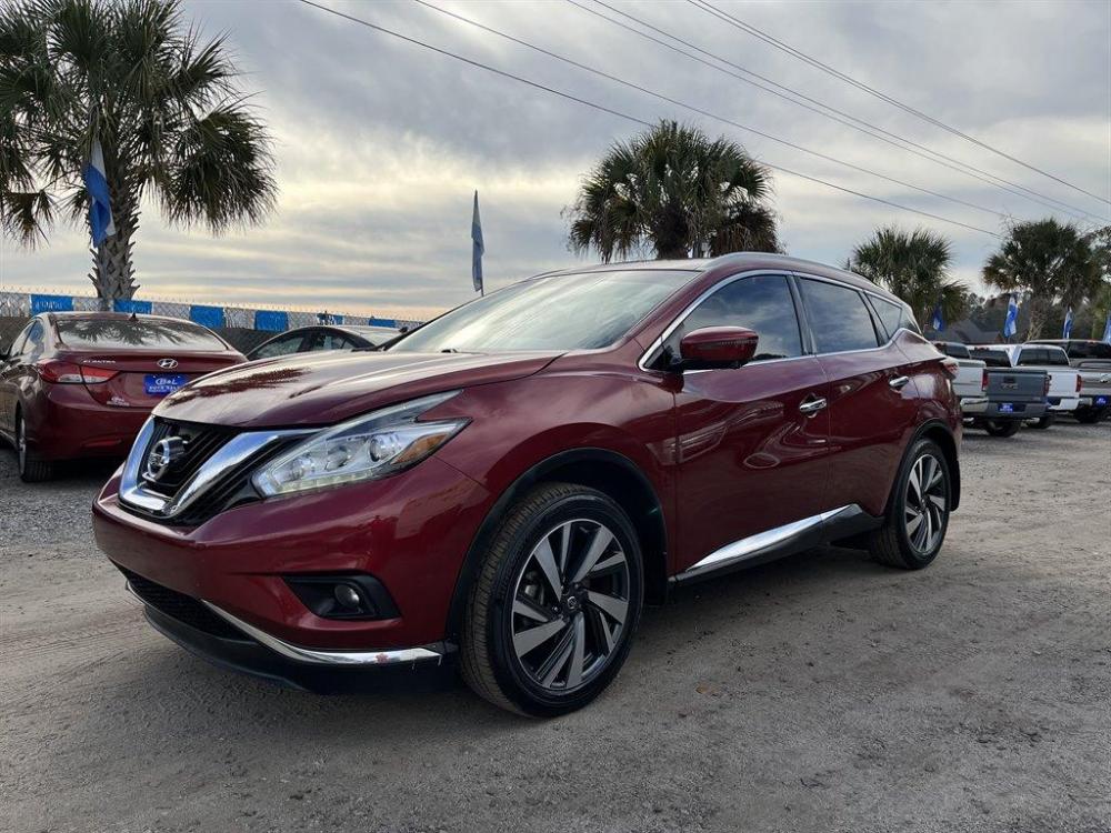 2018 Red /Black Nissan Murano (5N1AZ2MG2JN) with an 3.5l V6 DI Dohc Cvtcs 3.5 engine, Automatic transmission, located at 745 East Steele Rd., West Columbia, SC, 29170, (803) 755-9148, 33.927212, -81.148483 - Special Internet Price-2018 Nissan Murano has Panoramic Sunroof, Leather Interior, Push Start Ignition and Navigation - Photo #0