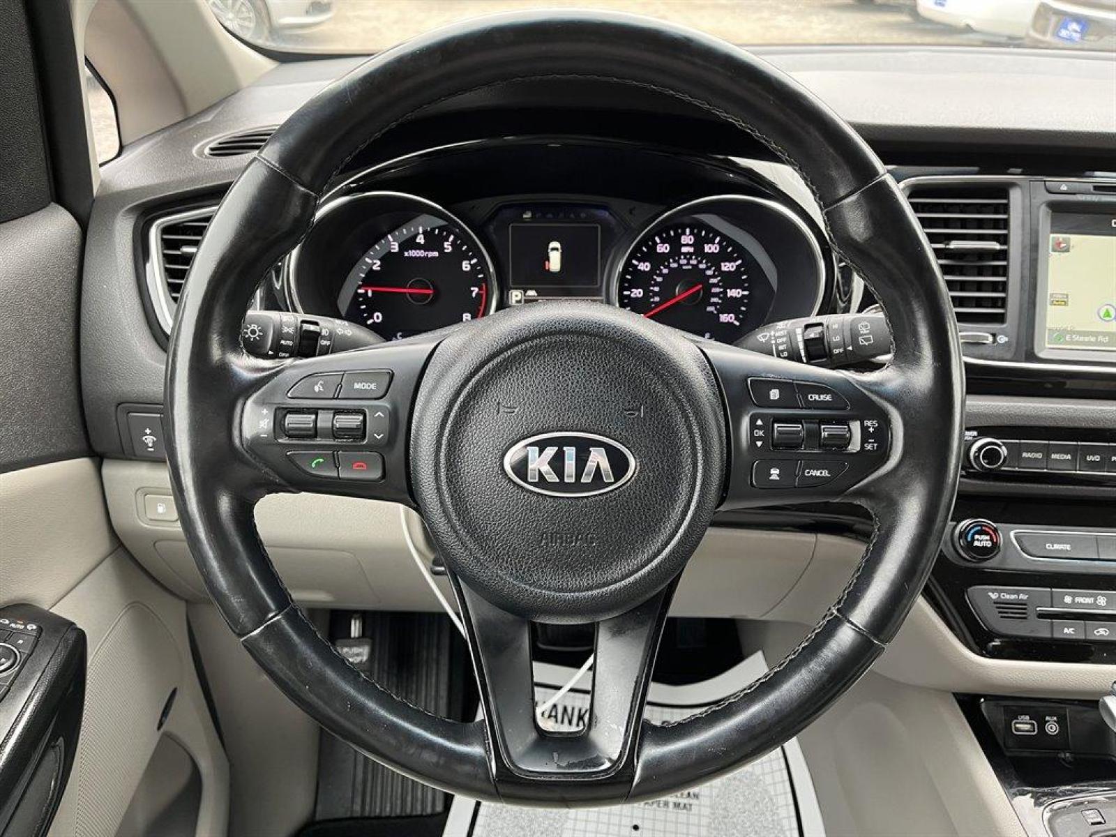 2018 Silver /Tan Kia Sedona (KNDMC5C13J6) with an 3.3l V6 DI Dohc 3.3l engine, Automatic transmission, located at 745 East Steele Rd., West Columbia, SC, 29170, (803) 755-9148, 33.927212, -81.148483 - Special Internet Price-2018 Kia Sedona has Dual Climate Control, Back Up Camera, Satellite View and Leather Interior - Photo #5