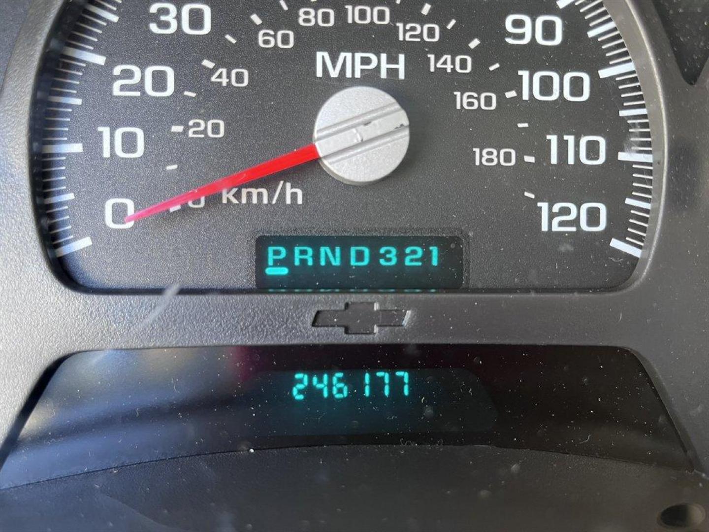 2004 Green /Grey Chevrolet Trailblazer (1GNES16S446) with an 4.2l I-6 MPI Dohc 4.2l engine, Automatic transmission, located at 745 East Steele Rd., West Columbia, SC, 29170, (803) 755-9148, 33.927212, -81.148483 - Special Internet Price! 2004 Chevrolet Trailblazer LS with AM/FM radio, Manual air conditioning, Cloth interior, 3rd row seating, Powered windows, Powered door locks, Plus more! - Photo#8