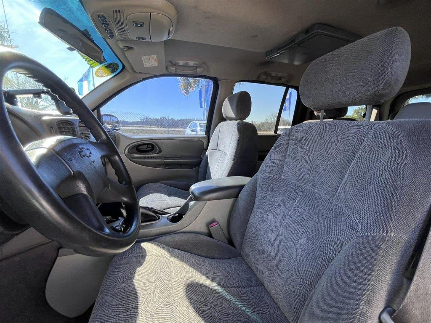 2004 Green /Grey Chevrolet Trailblazer (1GNES16S446) with an 4.2l I-6 MPI Dohc 4.2l engine, Automatic transmission, located at 745 East Steele Rd., West Columbia, SC, 29170, (803) 755-9148, 33.927212, -81.148483 - Special Internet Price! 2004 Chevrolet Trailblazer LS with AM/FM radio, Manual air conditioning, Cloth interior, 3rd row seating, Powered windows, Powered door locks, Plus more! - Photo#15