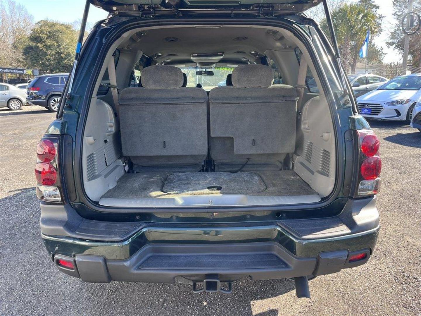 2004 Green /Grey Chevrolet Trailblazer (1GNES16S446) with an 4.2l I-6 MPI Dohc 4.2l engine, Automatic transmission, located at 745 East Steele Rd., West Columbia, SC, 29170, (803) 755-9148, 33.927212, -81.148483 - Special Internet Price! 2004 Chevrolet Trailblazer LS with AM/FM radio, Manual air conditioning, Cloth interior, 3rd row seating, Powered windows, Powered door locks, Plus more! - Photo#24