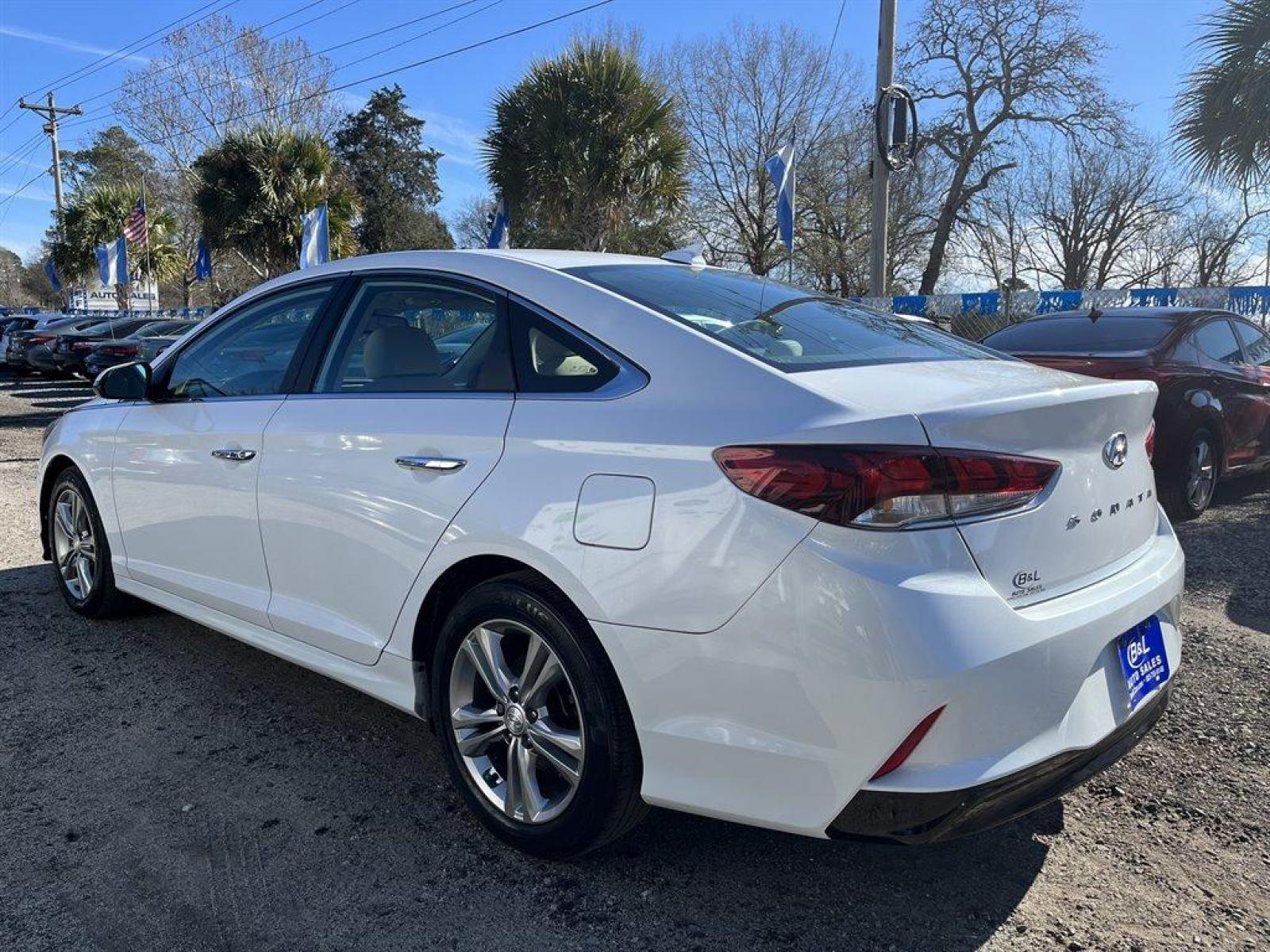 2018 White /Tan Hyundai Sonata (5NPE34AF1JH) with an 2.4l I-4 DI Dohc 2.4l engine, Automatic transmission, located at 745 East Steele Rd., West Columbia, SC, 29170, (803) 755-9148, 33.927212, -81.148483 - Special Internet Price-2018 Hyundai Sonata has Heated Seats, Back Up Camera, Bluetooth and Push Start Ignition - Photo #1
