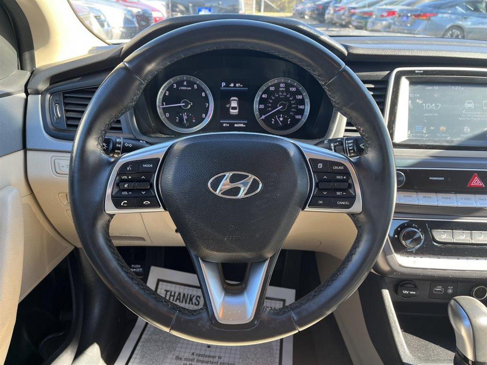2018 White /Tan Hyundai Sonata (5NPE34AF1JH) with an 2.4l I-4 DI Dohc 2.4l engine, Automatic transmission, located at 745 East Steele Rd., West Columbia, SC, 29170, (803) 755-9148, 33.927212, -81.148483 - Special Internet Price-2018 Hyundai Sonata has Heated Seats, Back Up Camera, Bluetooth and Push Start Ignition - Photo #5