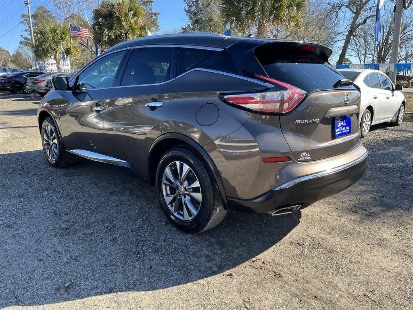2015 Bronze /Black Nissan Murano SL (5N1AZ2MG4FN) with an 3.5l V6 DI Dohc Cvtcs 3.5 engine, Automatic transmission, located at 745 East Steele Rd., West Columbia, SC, 29170, (803) 755-9148, 33.927212, -81.148483 - Special Internet Price-2015 Nissan Murano With Leather Interior, Satellite View, Bluetooth, 11 speaker Bose premium audio system, Back Up Camrea, Power Front Seats, Navigation, Cruise Control w/Steering Wheel Controls, Power Windows, 60-40 Folding Split-Bench Front Facing Manual Reclining Fold Forwa - Photo #1
