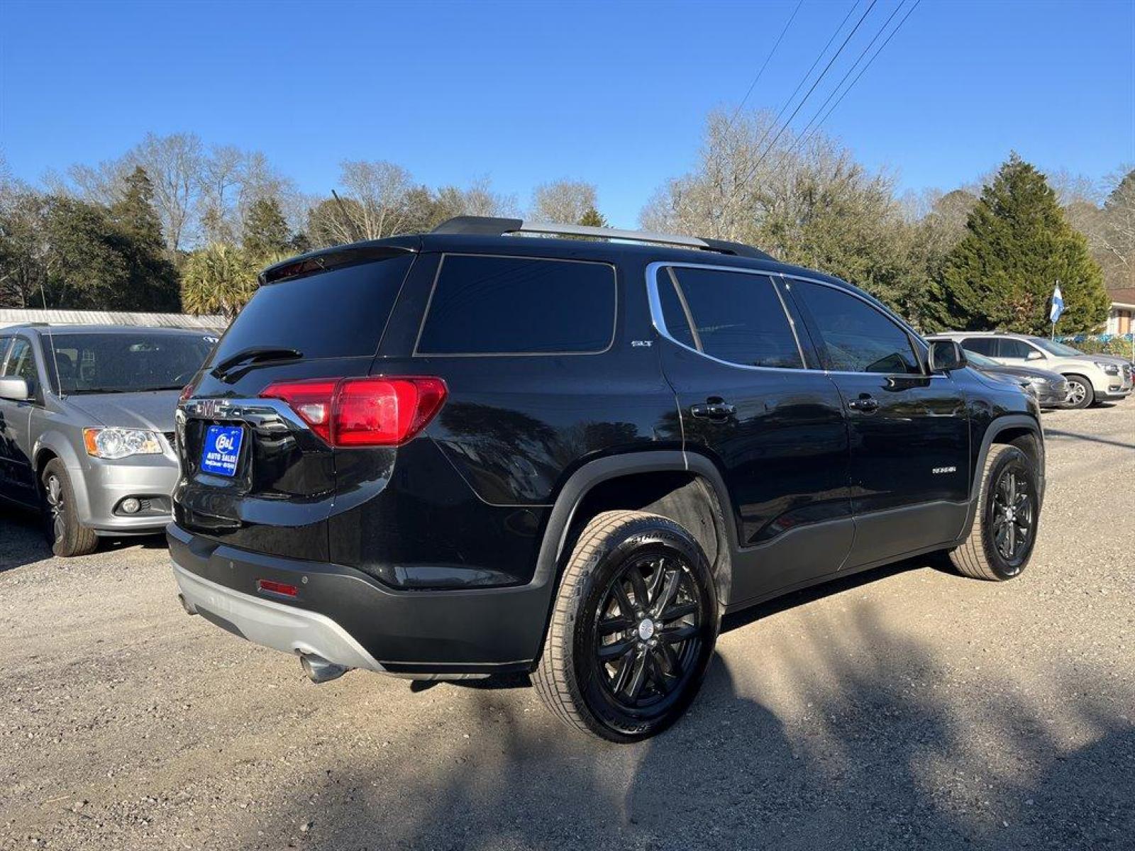 2018 Black /Cream GMC Acadia (1GKKNMLS6JZ) with an 3.6l V6 DI Dohc 3.6l engine, Automatic transmission, located at 745 East Steele Rd., West Columbia, SC, 29170, (803) 755-9148, 33.927212, -81.148483 - Special Internet Price-2018 GMC Acadia has Back Up Camera, Leather Interior, Dual Climate Control and 3rd Row Seating - Photo #2