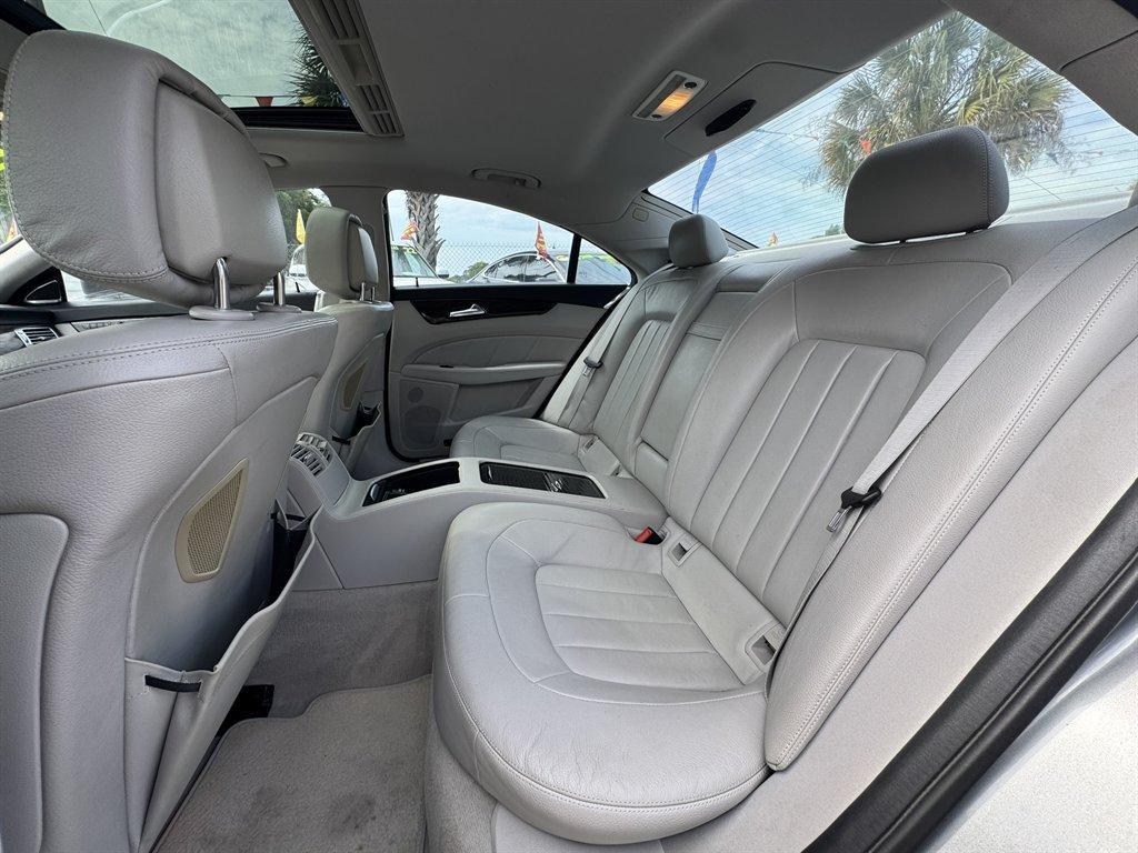 2014 Bronze /Grey Mercedes-Benz CLS Class CLS550 (WDDLJ7DB5EA) with an 4.7l V8 DI Dohc 2-T/C 4.7 engine, Automatic transmission, located at 745 East Steele Rd., West Columbia, SC, 29170, (803) 755-9148, 33.927212, -81.148483 - Special Internet Price-2014 Mercedes-Benz CLS has trial subscription to SiriusXM, Back Up Camera, Navigation, Dual Climate Seating, Leather Interior, Sunroof, Cruise Control, Dual Zone Front And Rear Automatic Air Conditioning, Remote Keyless Entry, Plus More! - Photo#25