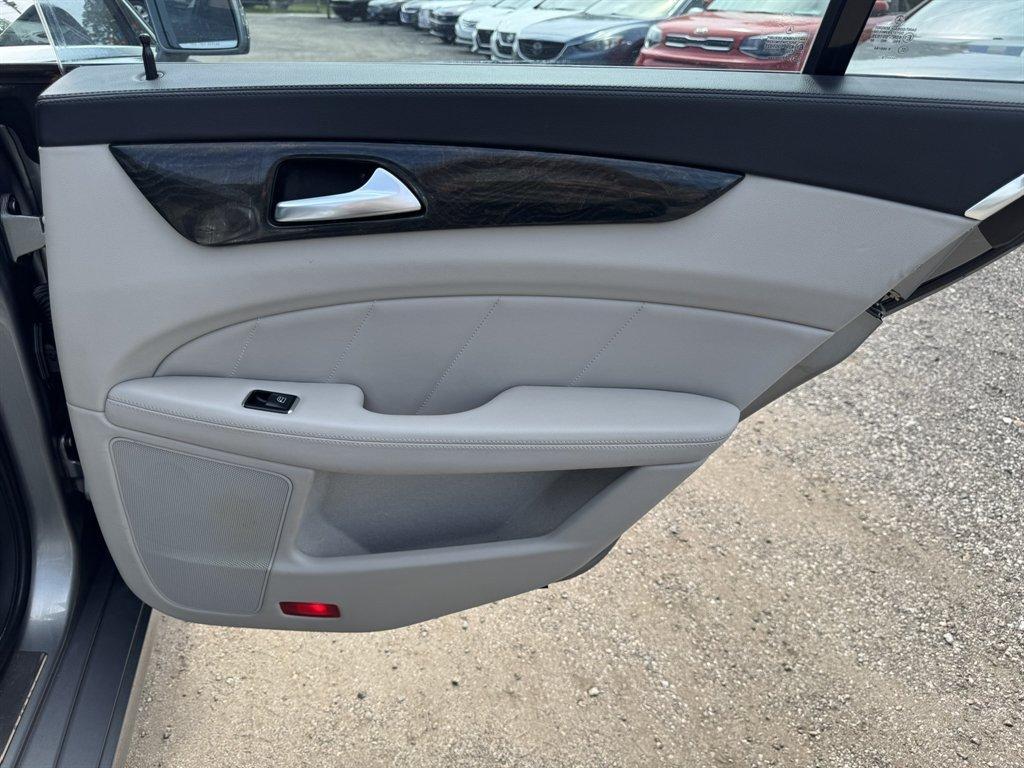 2014 Bronze /Grey Mercedes-Benz CLS Class CLS550 (WDDLJ7DB5EA) with an 4.7l V8 DI Dohc 2-T/C 4.7 engine, Automatic transmission, located at 745 East Steele Rd., West Columbia, SC, 29170, (803) 755-9148, 33.927212, -81.148483 - Special Internet Price-2014 Mercedes-Benz CLS has trial subscription to SiriusXM, Back Up Camera, Navigation, Dual Climate Seating, Leather Interior, Sunroof, Cruise Control, Dual Zone Front And Rear Automatic Air Conditioning, Remote Keyless Entry, Plus More! - Photo#27