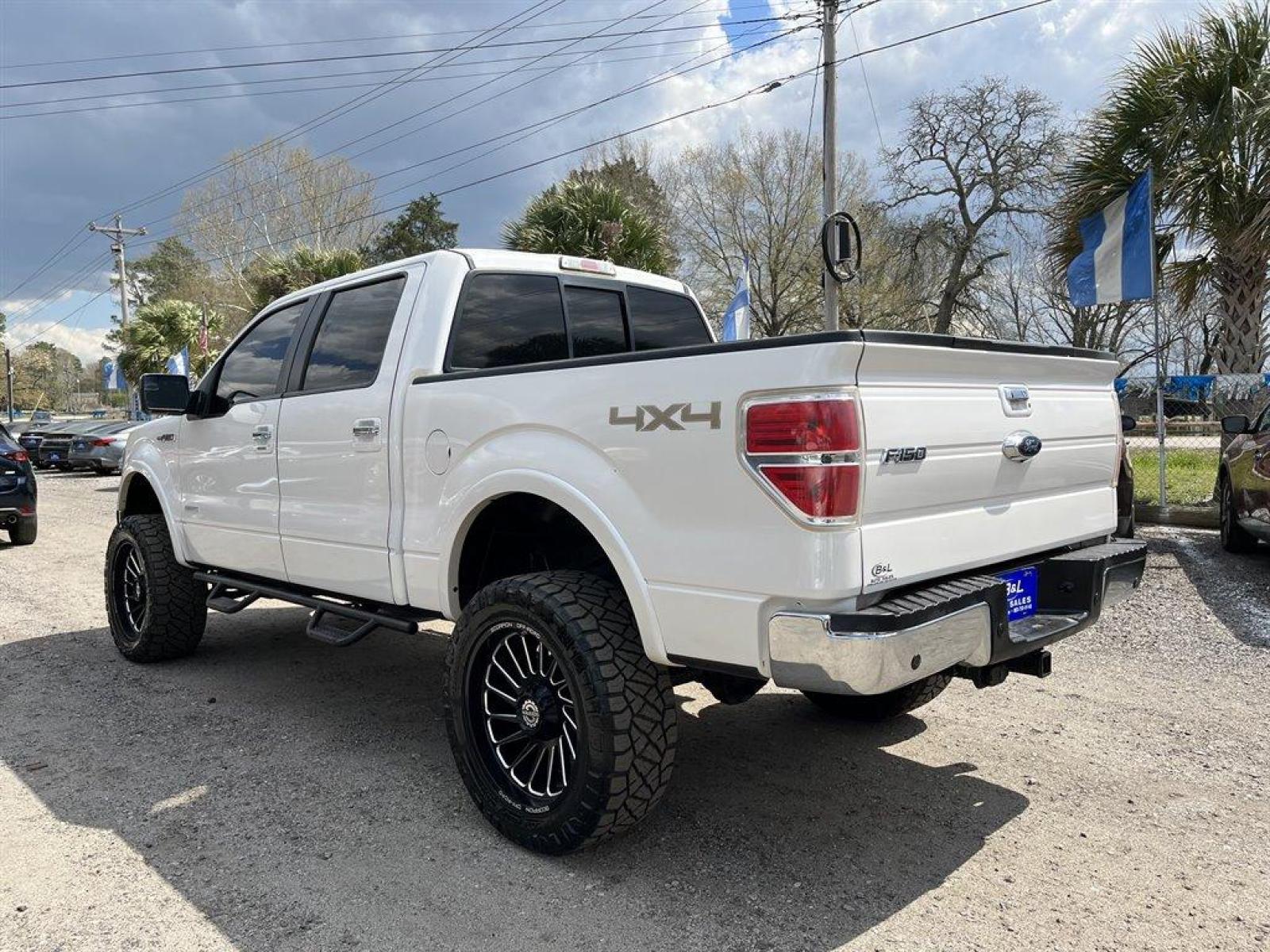 2014 White /Black Ford F150 (1FTFW1ET1EF) with an 3.5l V6 DI T/C Ecoboost 3 engine, Automatic transmission, located at 745 East Steele Rd., West Columbia, SC, 29170, (803) 755-9148, 33.927212, -81.148483 - Special Internet Price! 2014 Ford F150 with all black leather seats, powered front seats, sunroof, back up camera plus more! - Photo #1