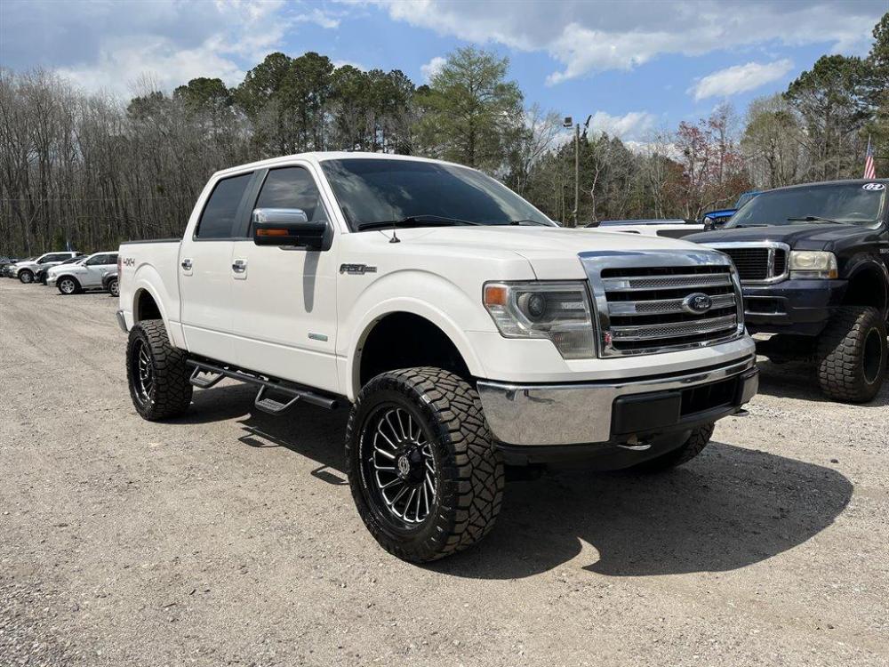 2014 White /Black Ford F150 (1FTFW1ET1EF) with an 3.5l V6 DI T/C Ecoboost 3 engine, Automatic transmission, located at 745 East Steele Rd., West Columbia, SC, 29170, (803) 755-9148, 33.927212, -81.148483 - Special Internet Price! 2014 Ford F150 with all black leather seats, powered front seats, sunroof, back up camera plus more! - Photo #3