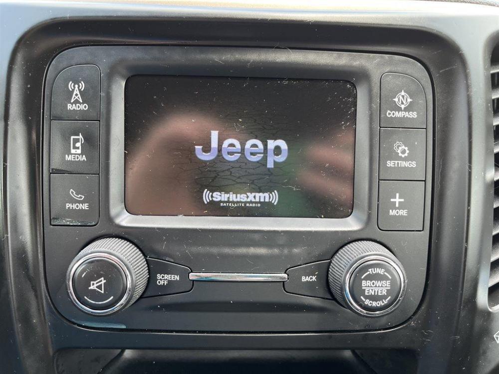 2014 Grey /Grey Jeep Cherokee (1C4PJLAB1EW) with an 2.4l I-4 MPI Sohc 2.4l engine, Automatic transmission, located at 745 East Steele Rd., West Columbia, SC, 29170, (803) 755-9148, 33.927212, -81.148483 - Special Internet Price-2014 Jeep Cherokee has Cold A/C, Cloth Interior and Bluetooth - Photo #8