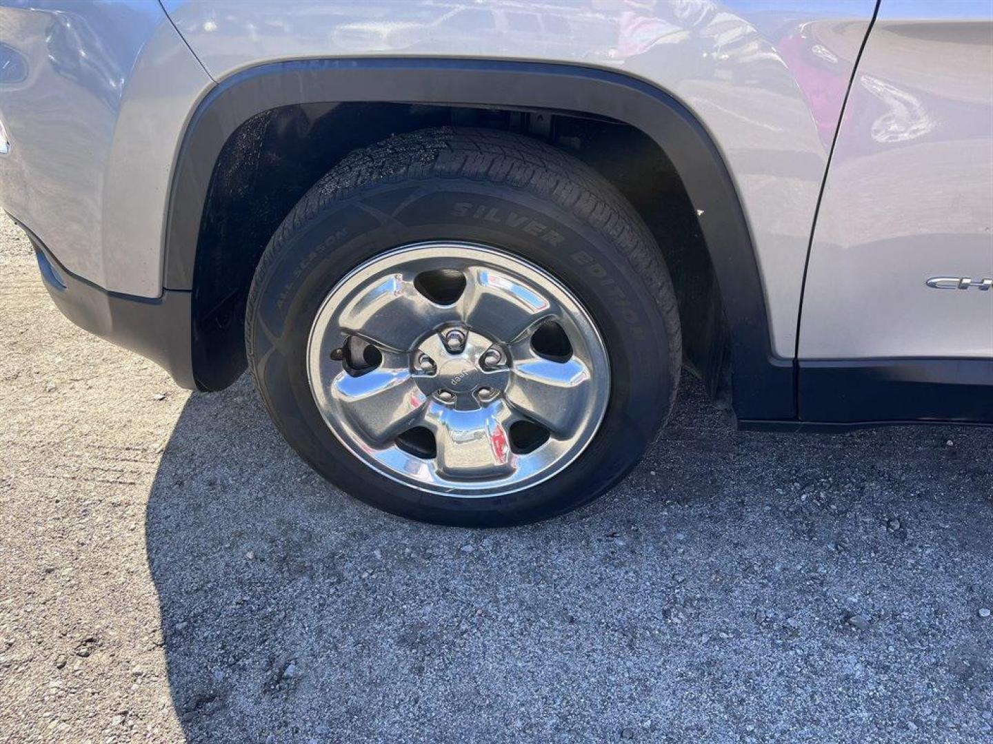 2014 Grey /Black Jeep Cherokee Sport FWD (1C4PJLAB1EW) with an 2.4l I-4 MPI Sohc 2.4l engine, Automatic transmission, located at 745 East Steele Rd., West Columbia, SC, 29170, (803) 755-9148, 33.927212, -81.148483 - Special Internet Price-2014 Jeep Cherokee With Bluetooth, Cloth Low-Back Bucket Seats, Cruise Control w/Steering Wheel Controls, Electronic Stability Control (ESC) And Roll Stability Control (RSC), Powered Windows, Plus More! - Photo#30