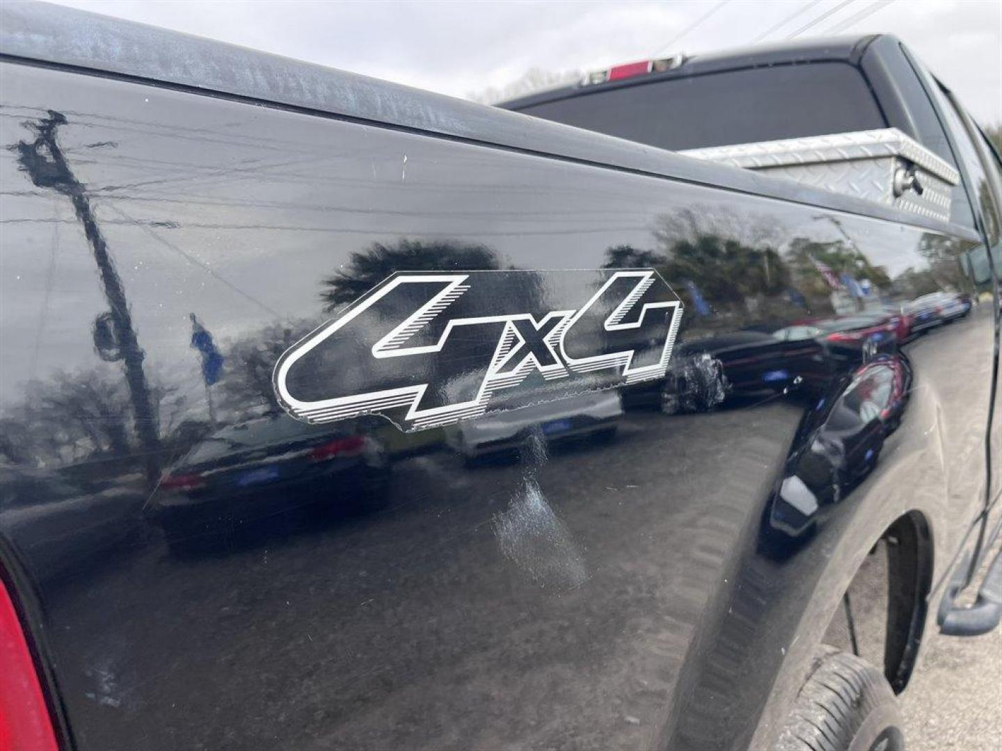 2007 Black /Grey Ford F150 (1FTRX14W47N) with an 4.6l V8 EFI Sohc 4.6l engine, Automatic transmission, located at 745 East Steele Rd., West Columbia, SC, 29170, (803) 755-9148, 33.927212, -81.148483 - Special Internet Price! 2007 Ford F-150 XLT with AM/FM stereo w/CD player, Cruise control, Remote keyless entry, Premium cloth 40/20/40 split bench front seat, Powered windows, Powered door locks, Plus more! - Photo#27