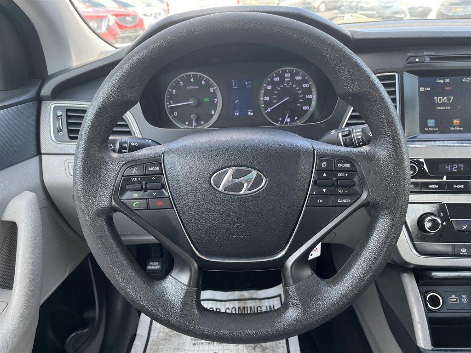 2016 White /Tan Hyundai Sonata (5NPE24AF2GH) with an 2.4l I-4 DI Dohc 2.4l engine, Automatic transmission, located at 745 East Steele Rd., West Columbia, SC, 29170, (803) 755-9148, 33.927212, -81.148483 - Special Internet Price-2016 Hyundai Sonata has Bluetooth, Power Windows, Cloth Interior and Cold A/C - Photo #5