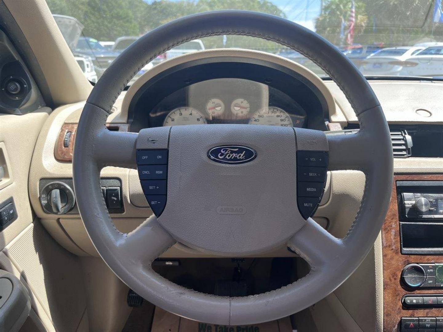 2005 Black /Tan Ford Five Hundred (1FAHP251X5G) with an 3.0l V6 EFI 3.0l engine, Automatic transmission, located at 745 East Steele Rd., West Columbia, SC, 29170, (803) 755-9148, 33.927212, -81.148483 - Special Internet Price! 2005 Ford Five Hundred Limited with AM/FM stereo, Speed control, Cruise Control, Remote keyless entry, Dual zone air conditioning, Leather interior, Powered memory driver seat, 60/40 split fold-flat rear seat, Plus more! - Photo#5