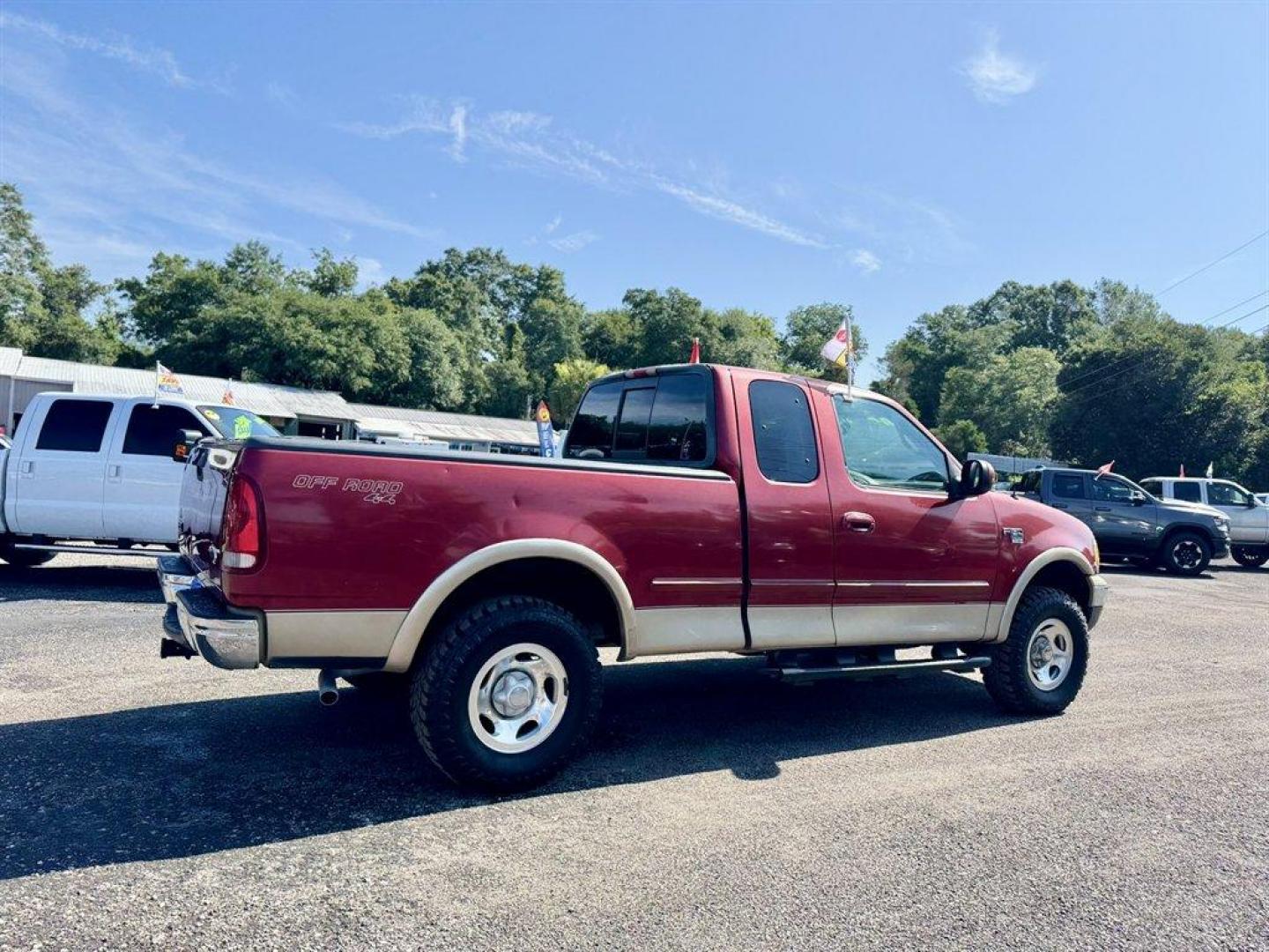 1999 Red /Tan Ford F150 (1FTRX18W0XN) with an 4.6l V8 EFI Sohc 4.6l engine, Automatic transmission, located at 745 East Steele Rd., West Columbia, SC, 29170, (803) 755-9148, 33.927212, -81.148483 - Special Internet Price! 1999 Ford F150 - Photo#3