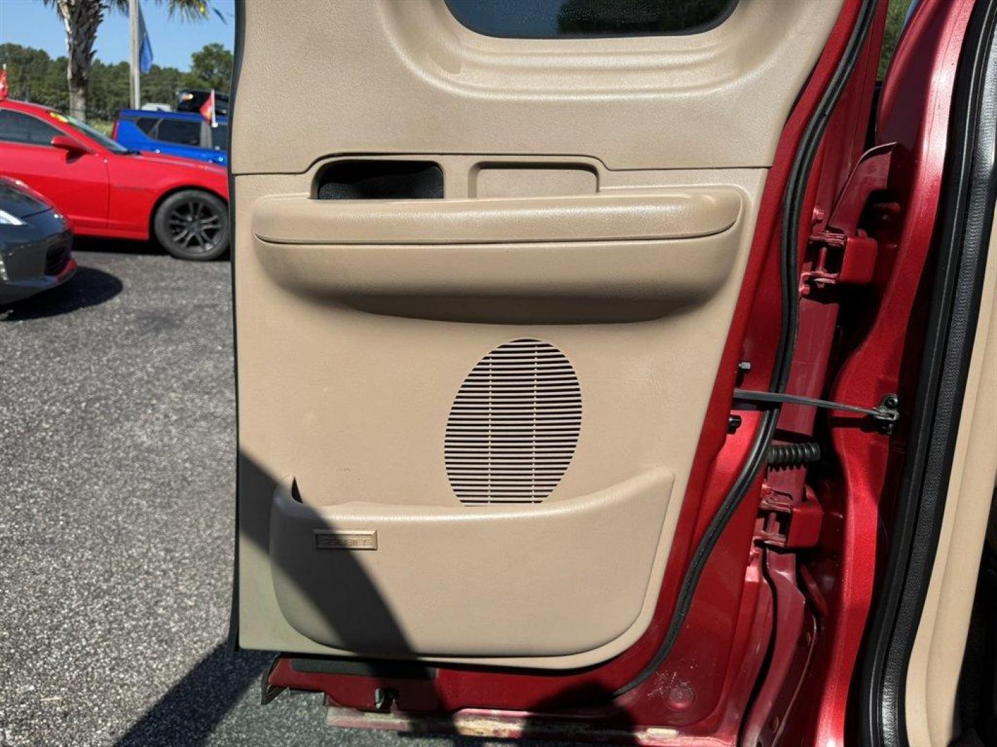 1999 Red /Tan Ford F150 (1FTRX18W0XN) with an 4.6l V8 EFI Sohc 4.6l engine, Automatic transmission, located at 745 East Steele Rd., West Columbia, SC, 29170, (803) 755-9148, 33.927212, -81.148483 - Special Internet Price! 1999 Ford F150 - Photo#21