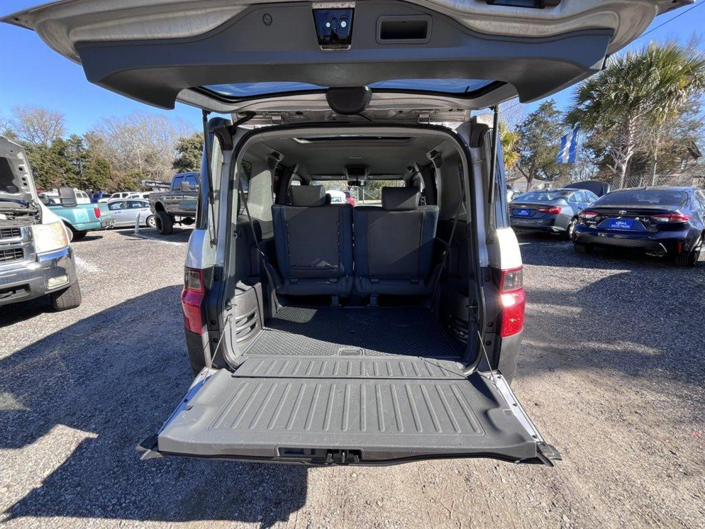 2004 Silver /Grey Honda Element (5J6YH28534L) with an 2.4l I-4 MPI Dohc 2.4l engine, Automatic transmission, located at 745 East Steele Rd., West Columbia, SC, 29170, (803) 755-9148, 33.927212, -81.148483 - Special Internet Price! 2004 Honda Element with AM/FM stereo, Air conditioning, Cruise control, Remote keyless entry, Removable 50/50 split rear seats, Clamshell tailgate, Powered windows, Powered door locks, Plus more! - Photo#22