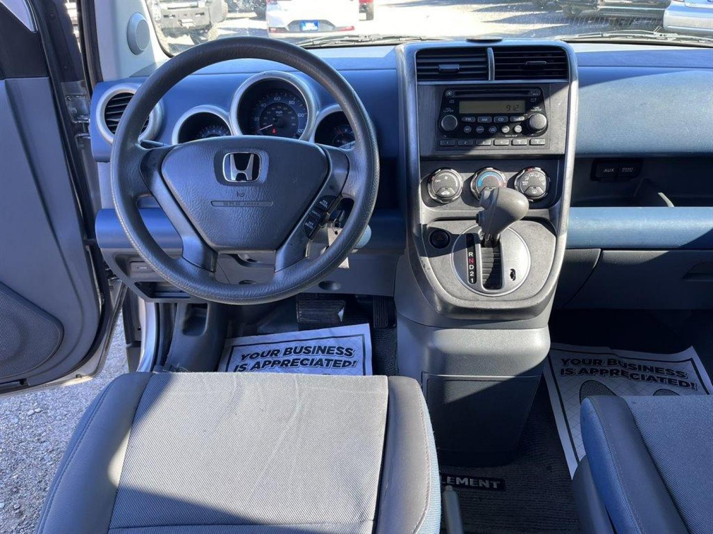 2004 Silver /Grey Honda Element (5J6YH28534L) with an 2.4l I-4 MPI Dohc 2.4l engine, Automatic transmission, located at 745 East Steele Rd., West Columbia, SC, 29170, (803) 755-9148, 33.927212, -81.148483 - Special Internet Price! 2004 Honda Element with AM/FM stereo, Air conditioning, Cruise control, Remote keyless entry, Removable 50/50 split rear seats, Clamshell tailgate, Powered windows, Powered door locks, Plus more! - Photo#4