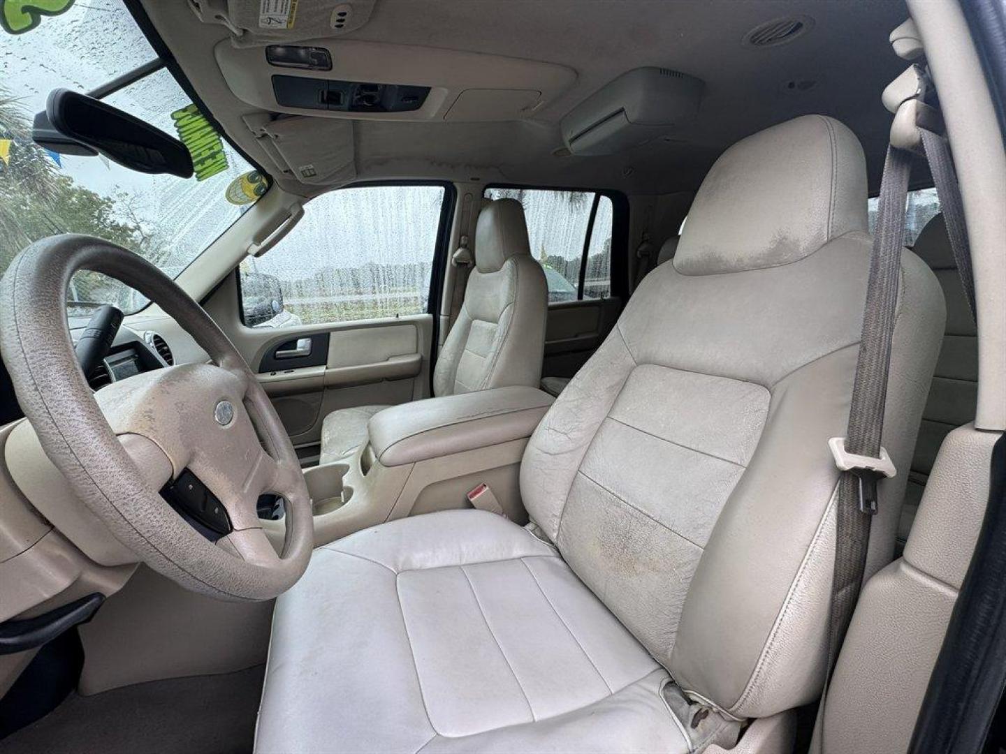 2003 Black /Tan Ford Expedition (1FMEU15W43L) with an 4.6l V8 EFI Sohc 4.6l engine, Automatic transmission, located at 745 East Steele Rd., West Columbia, SC, 29170, (803) 755-9148, 33.927212, -81.148483 - Special Internet Price! 2003 Ford Expedition XLT - Photo#15