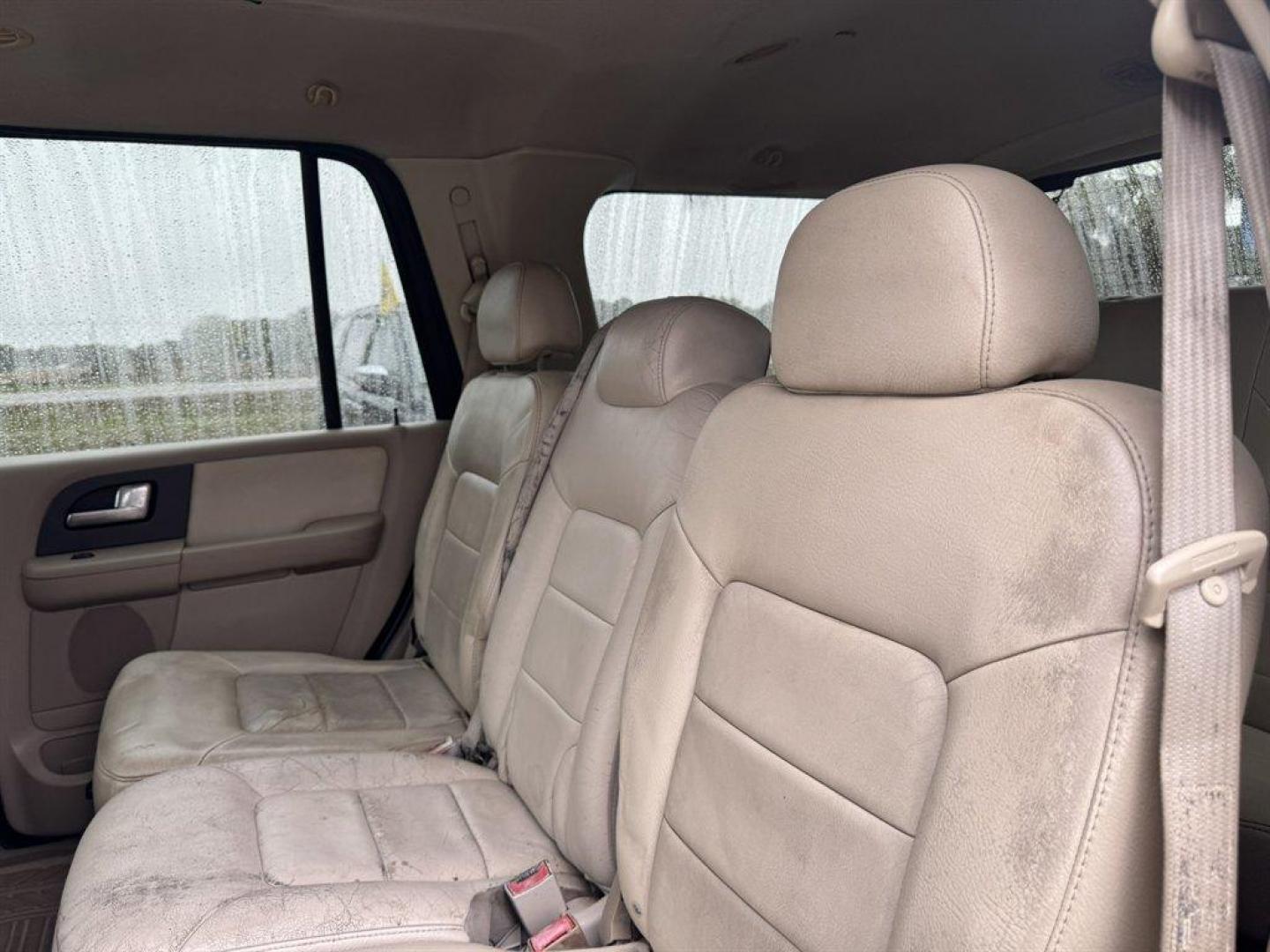 2003 Black /Tan Ford Expedition (1FMEU15W43L) with an 4.6l V8 EFI Sohc 4.6l engine, Automatic transmission, located at 745 East Steele Rd., West Columbia, SC, 29170, (803) 755-9148, 33.927212, -81.148483 - Special Internet Price! 2003 Ford Expedition XLT - Photo#17