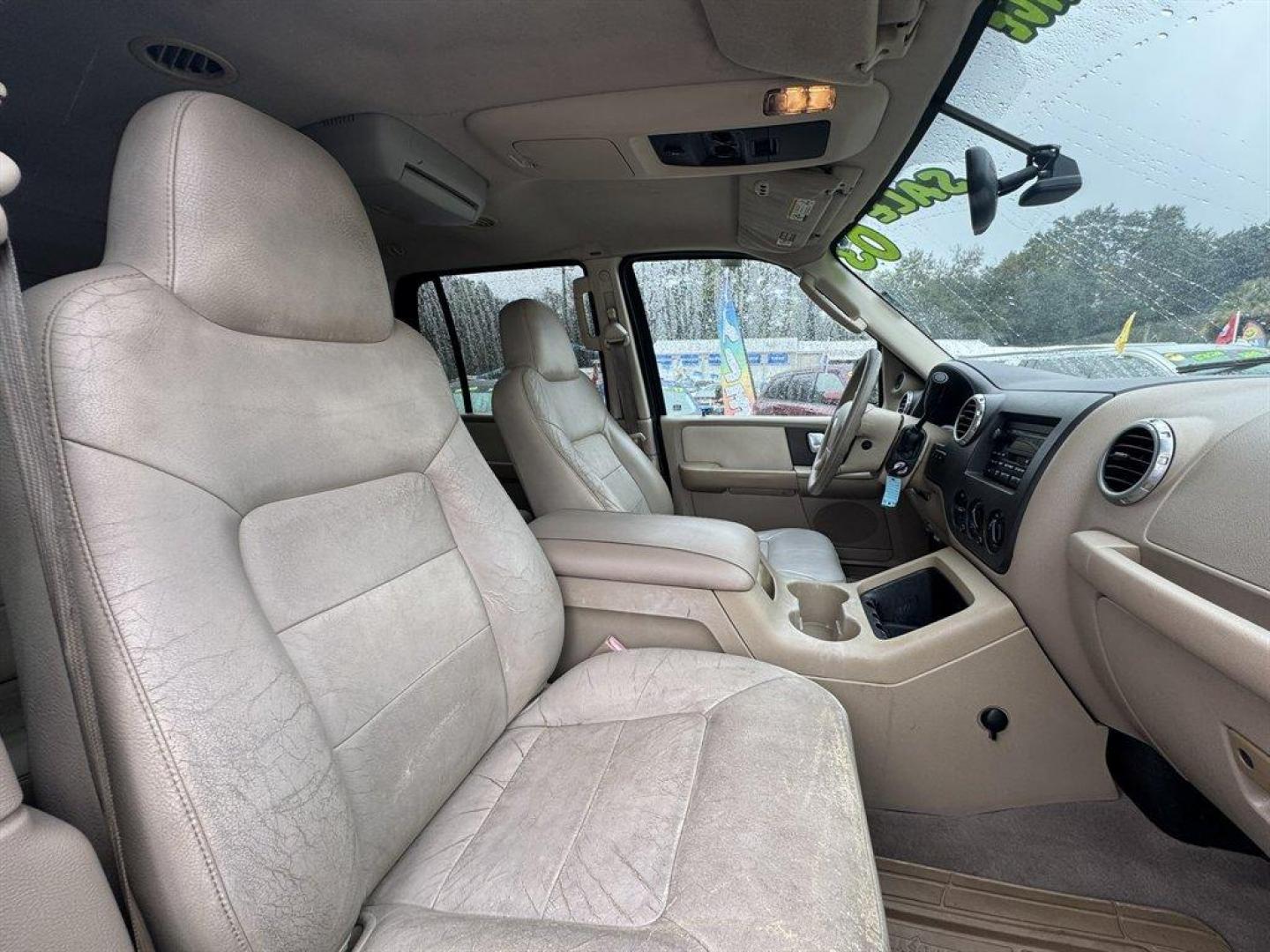 2003 Black /Tan Ford Expedition (1FMEU15W43L) with an 4.6l V8 EFI Sohc 4.6l engine, Automatic transmission, located at 745 East Steele Rd., West Columbia, SC, 29170, (803) 755-9148, 33.927212, -81.148483 - Special Internet Price! 2003 Ford Expedition XLT - Photo#23