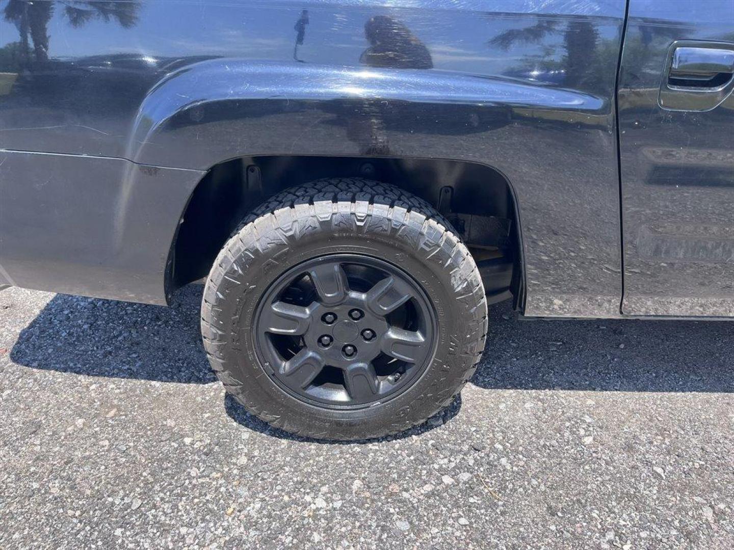 2007 Black /Grey Honda Ridgeline (2HJYK16567H) with an 3.5l V6 MPI Sohc Vtec 3.5 engine, Automatic transmission, located at 745 East Steele Rd., West Columbia, SC, 29170, (803) 755-9148, 33.927212, -81.148483 - Special Internet Price! 2007 Honda Ridgeline RTL with AM/FM radio, Remote keyless entry, Cruise control, Dual-zone automatic climate control, Leather interior, 60/40 split fold rear seat, Powered windows, Powered door locks, Plus more! - Photo#31